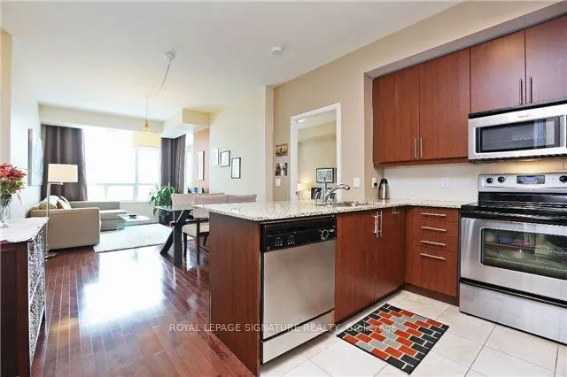 88 Broadway Avenue, #403