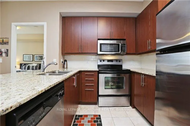 88 Broadway Avenue, #403