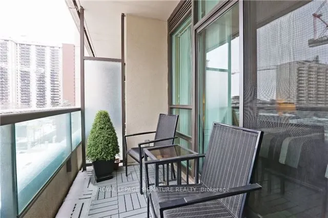 88 Broadway Avenue, #403
