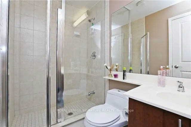 88 Broadway Avenue, #403