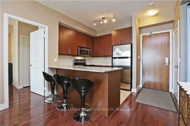 88 Broadway Avenue, #403