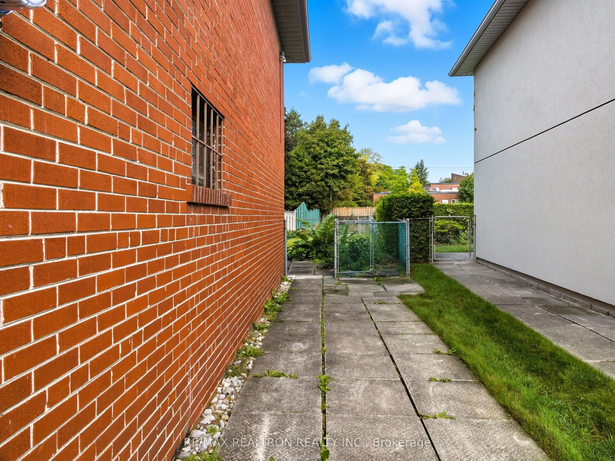 22 Everingham Court