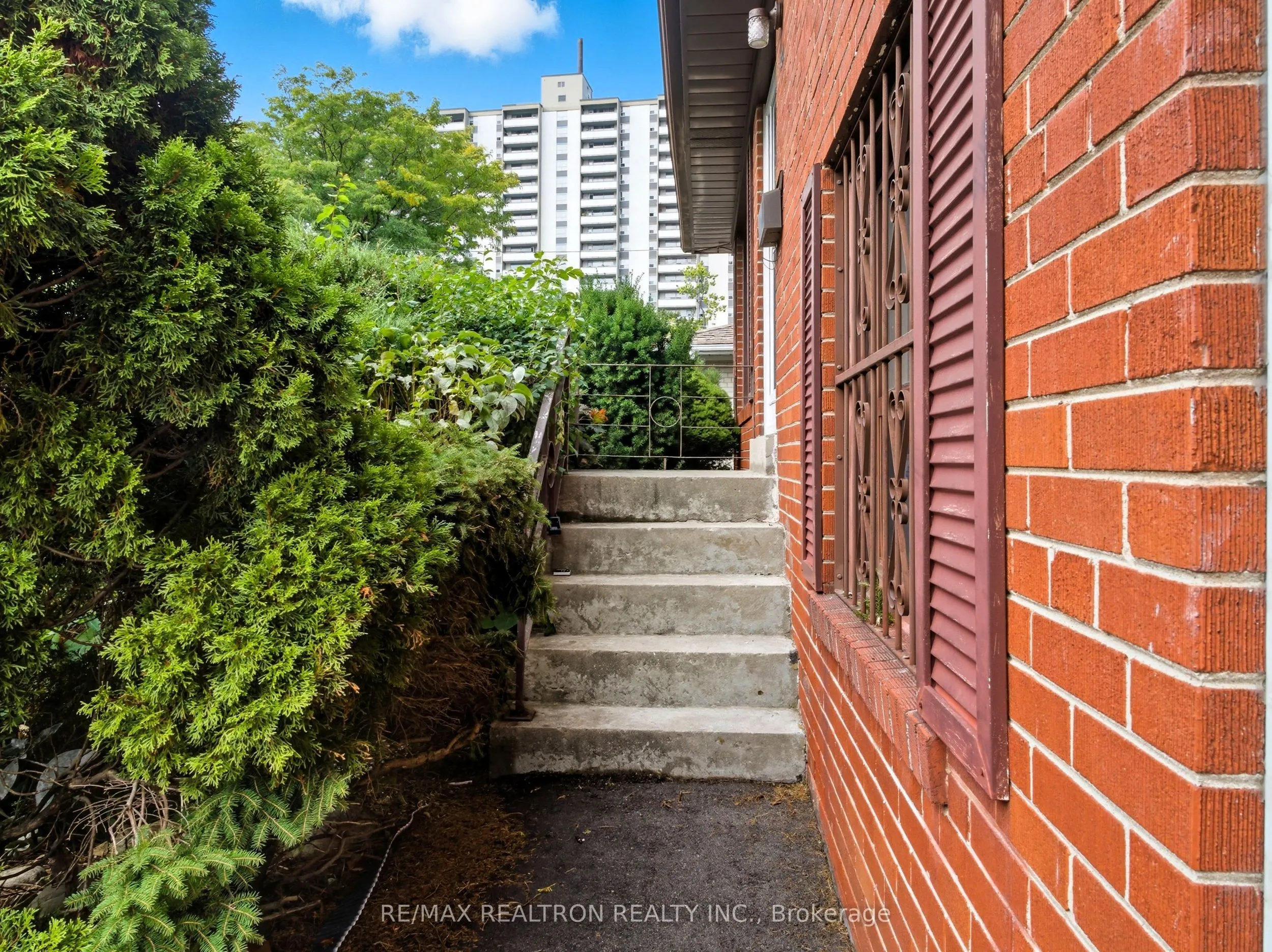 22 Everingham Court