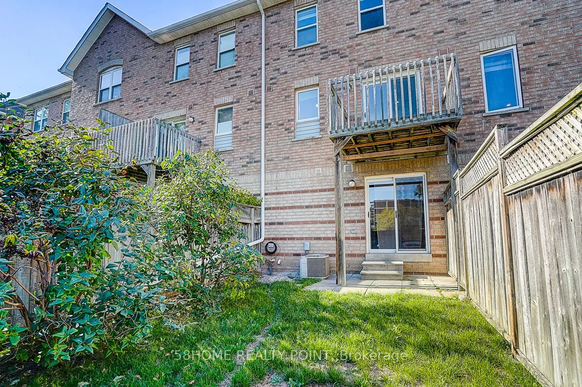 8D Leaside Park Drive, #8D