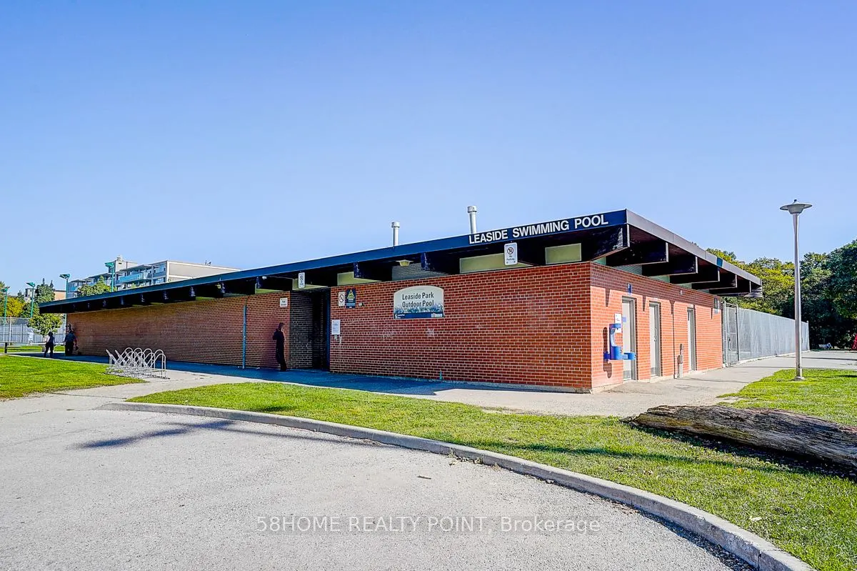 8D Leaside Park Drive, #8D