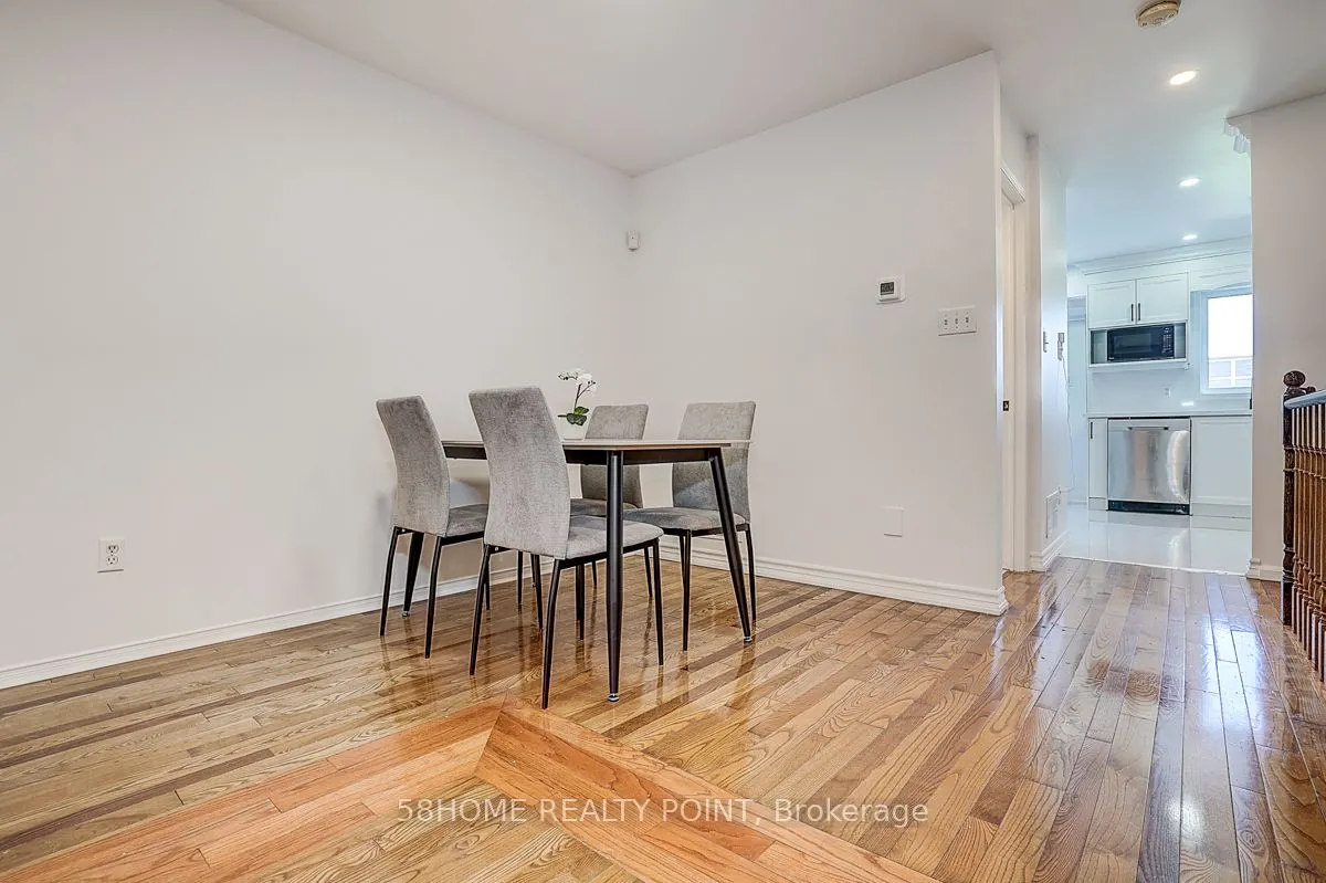 8D Leaside Park Drive, #8D