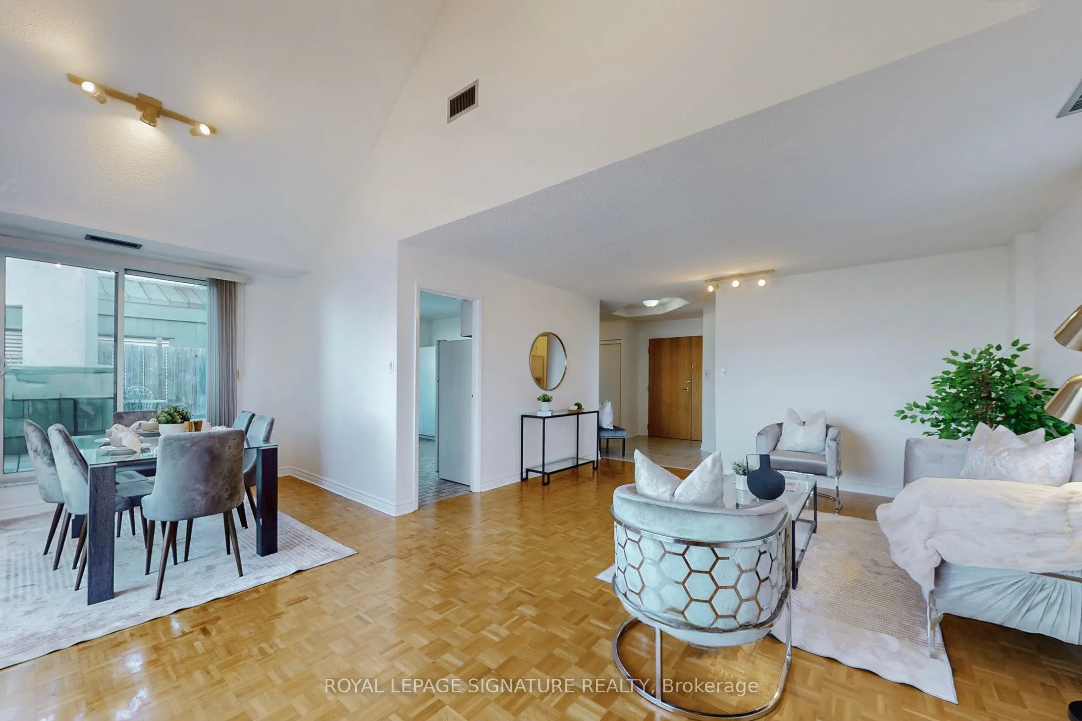 5795 Yonge Street, #1205