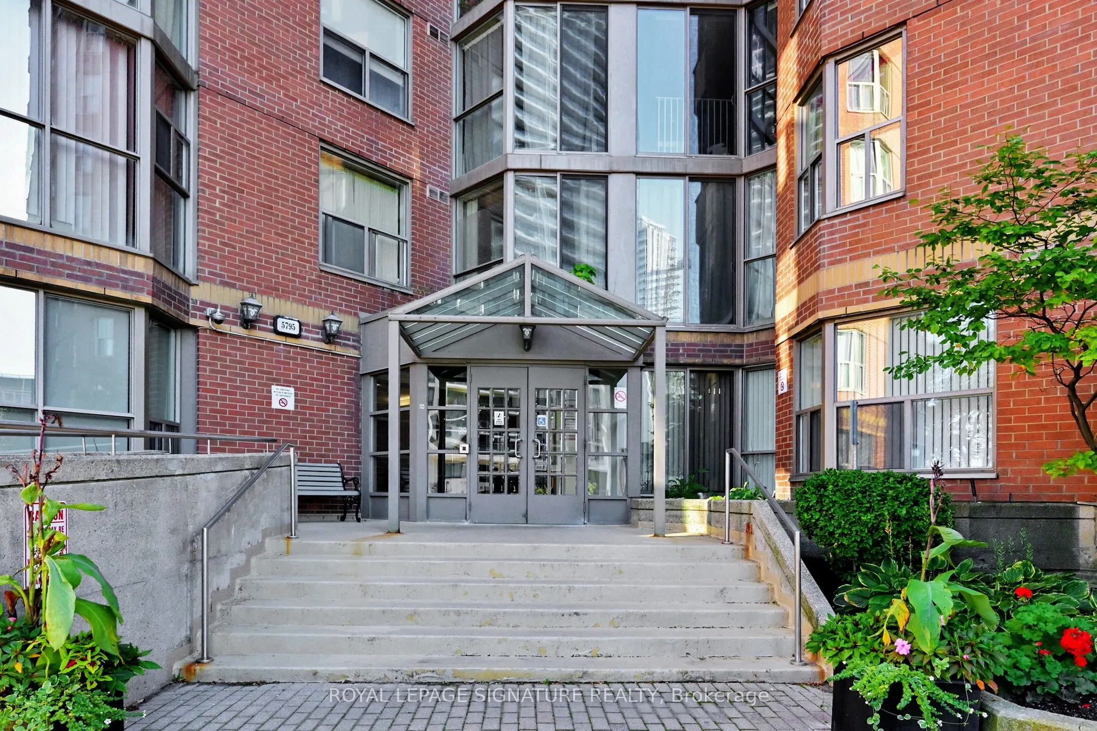 5795 Yonge Street, #1205