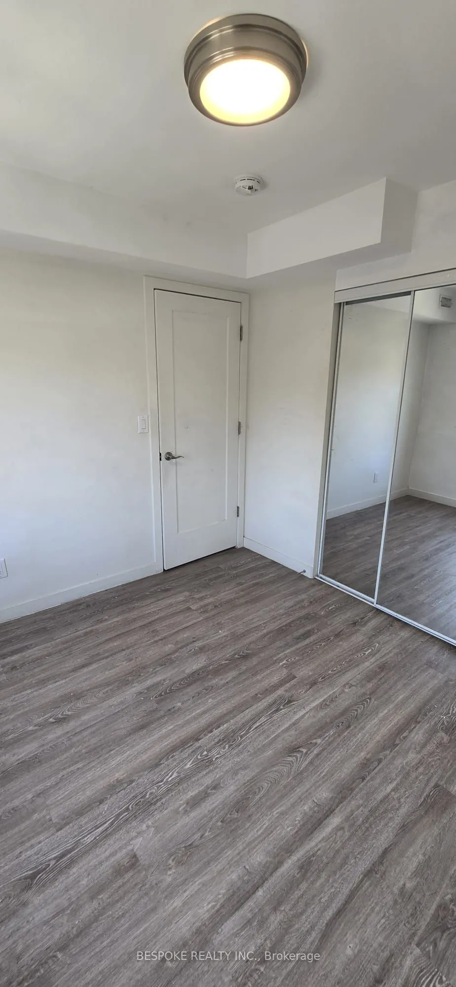 288 EGLINTON Avenue W, #2