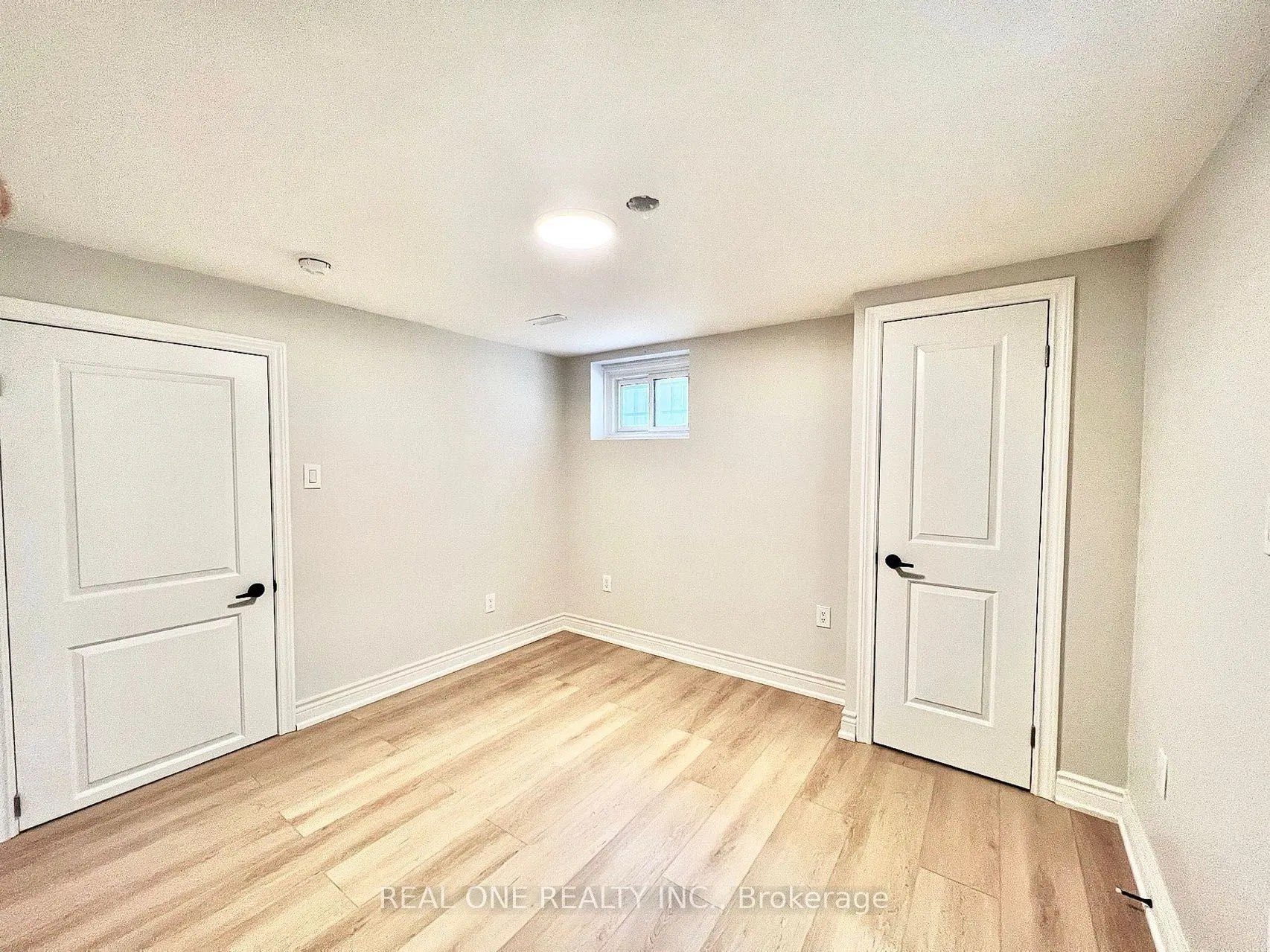 65 Dewlane Drive W