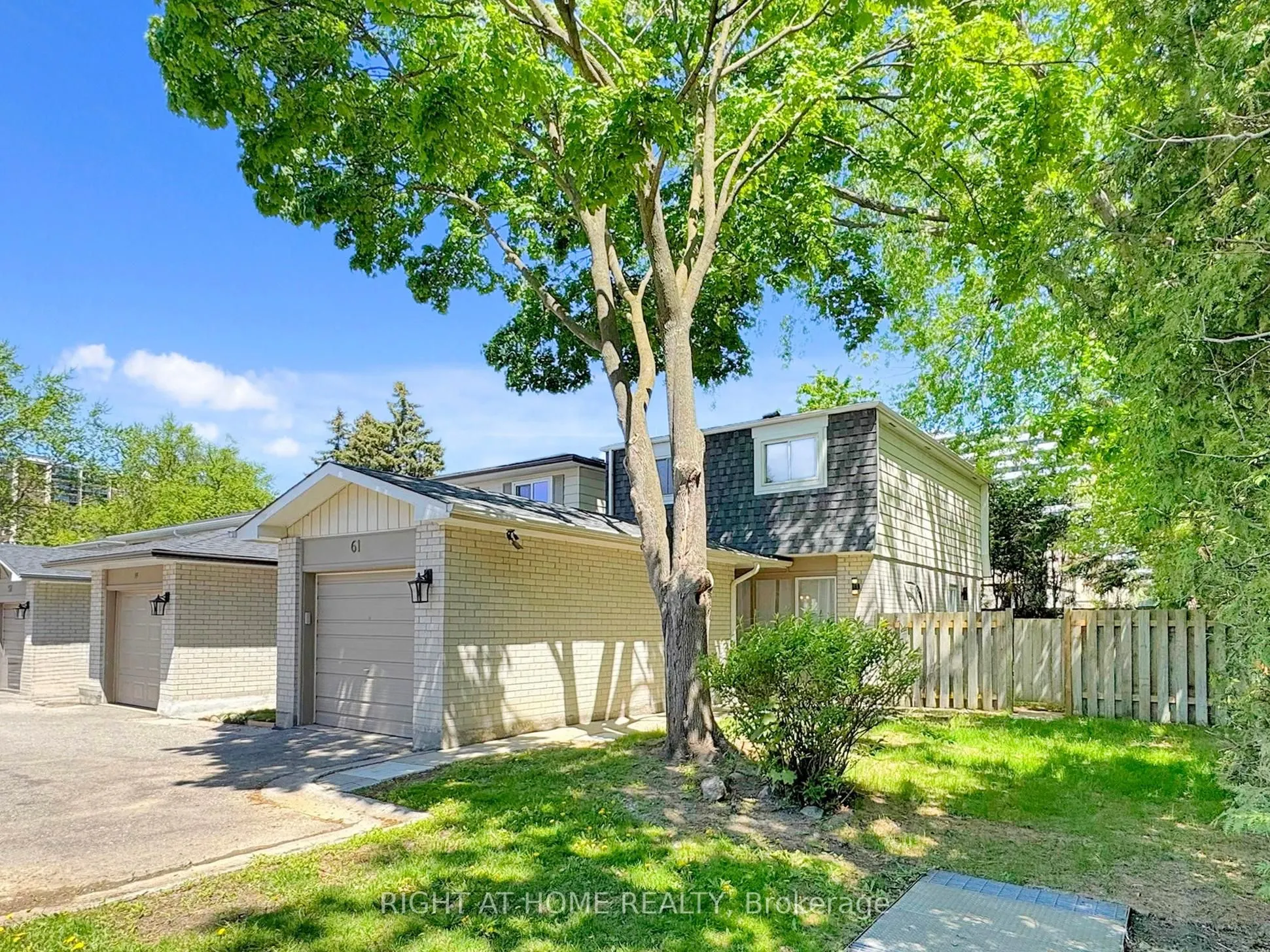 61 Plum Tree Way, #18