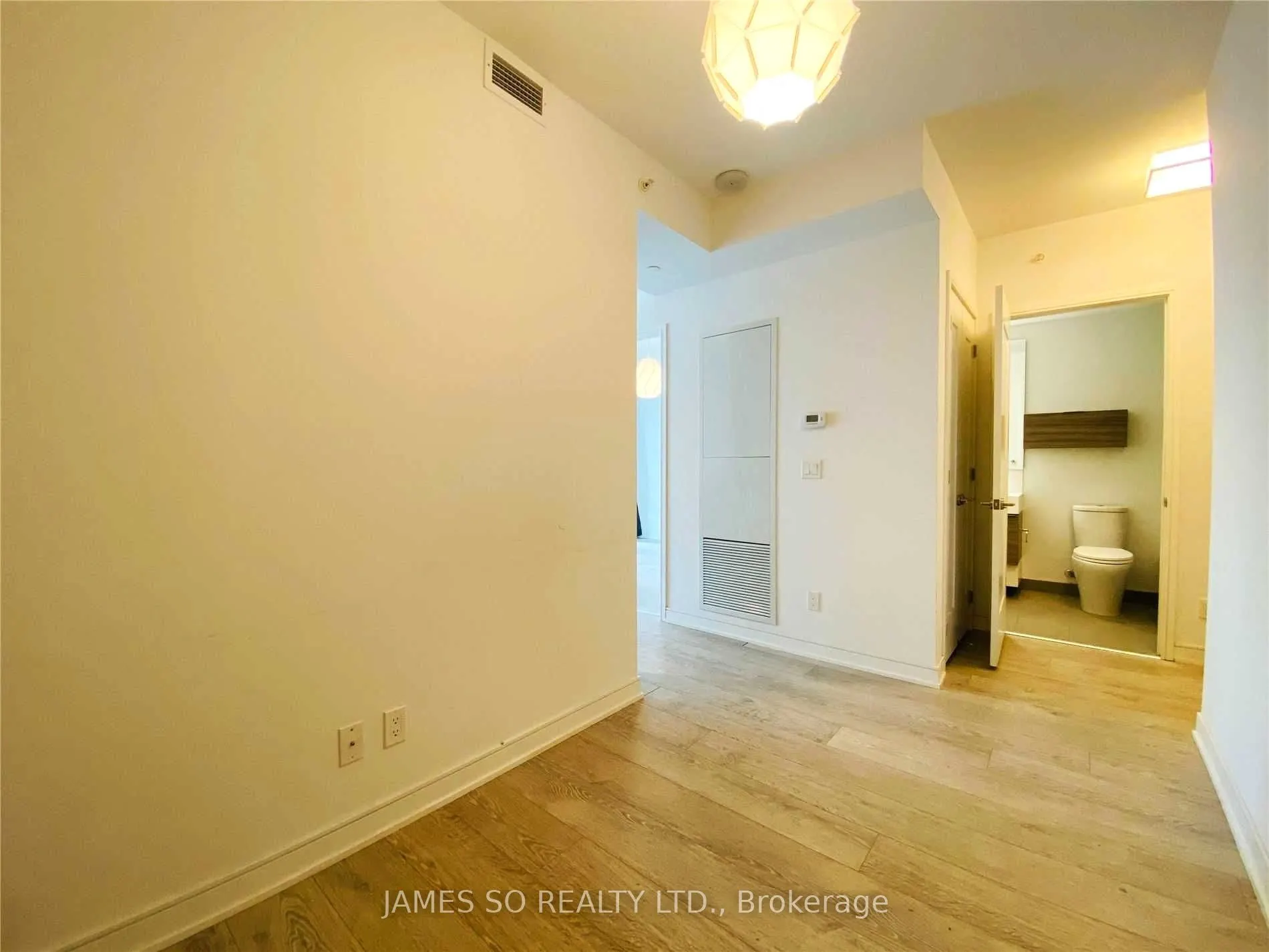 88 Scott Street, #1101