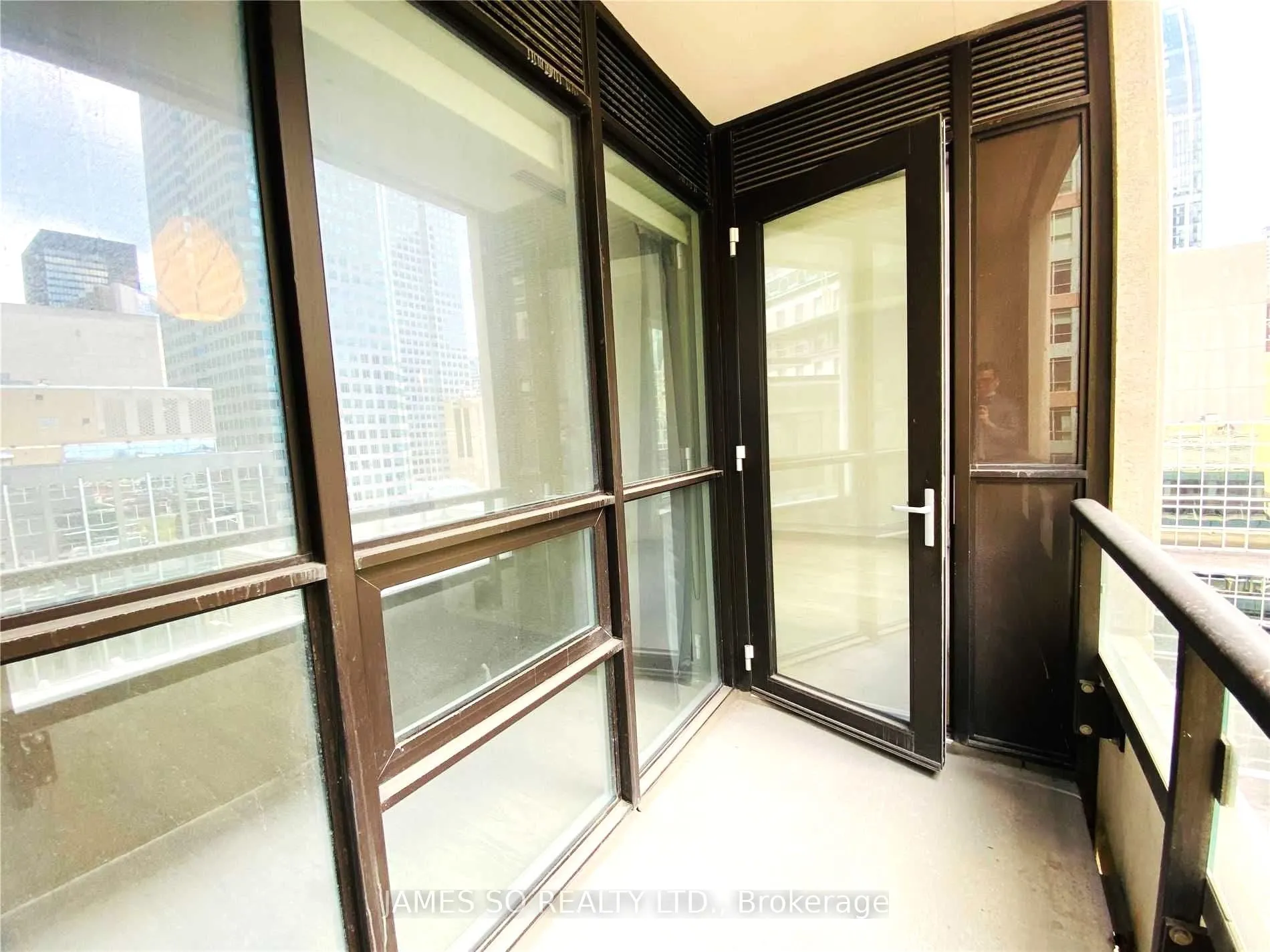 88 Scott Street, #1101