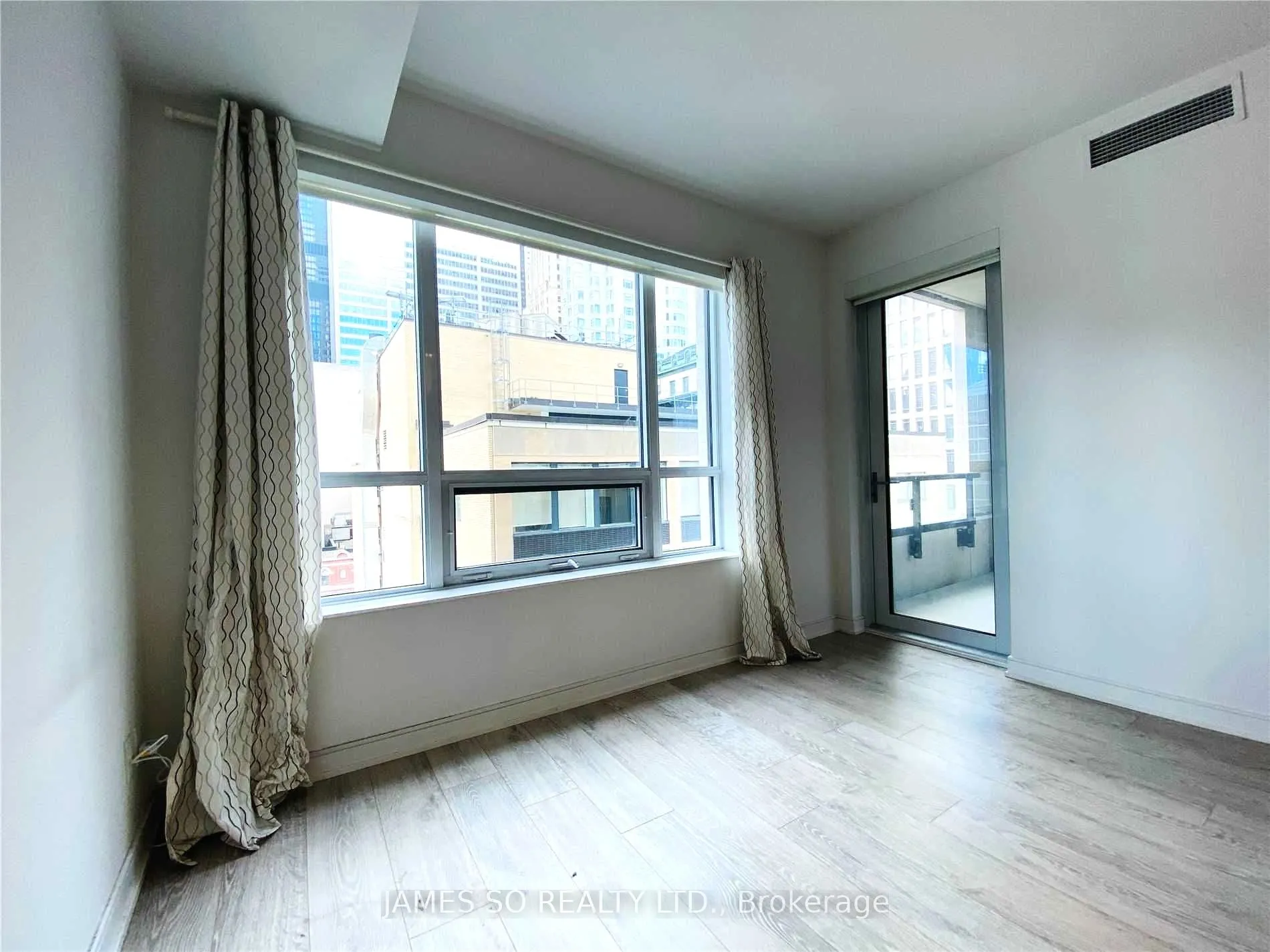88 Scott Street, #1101