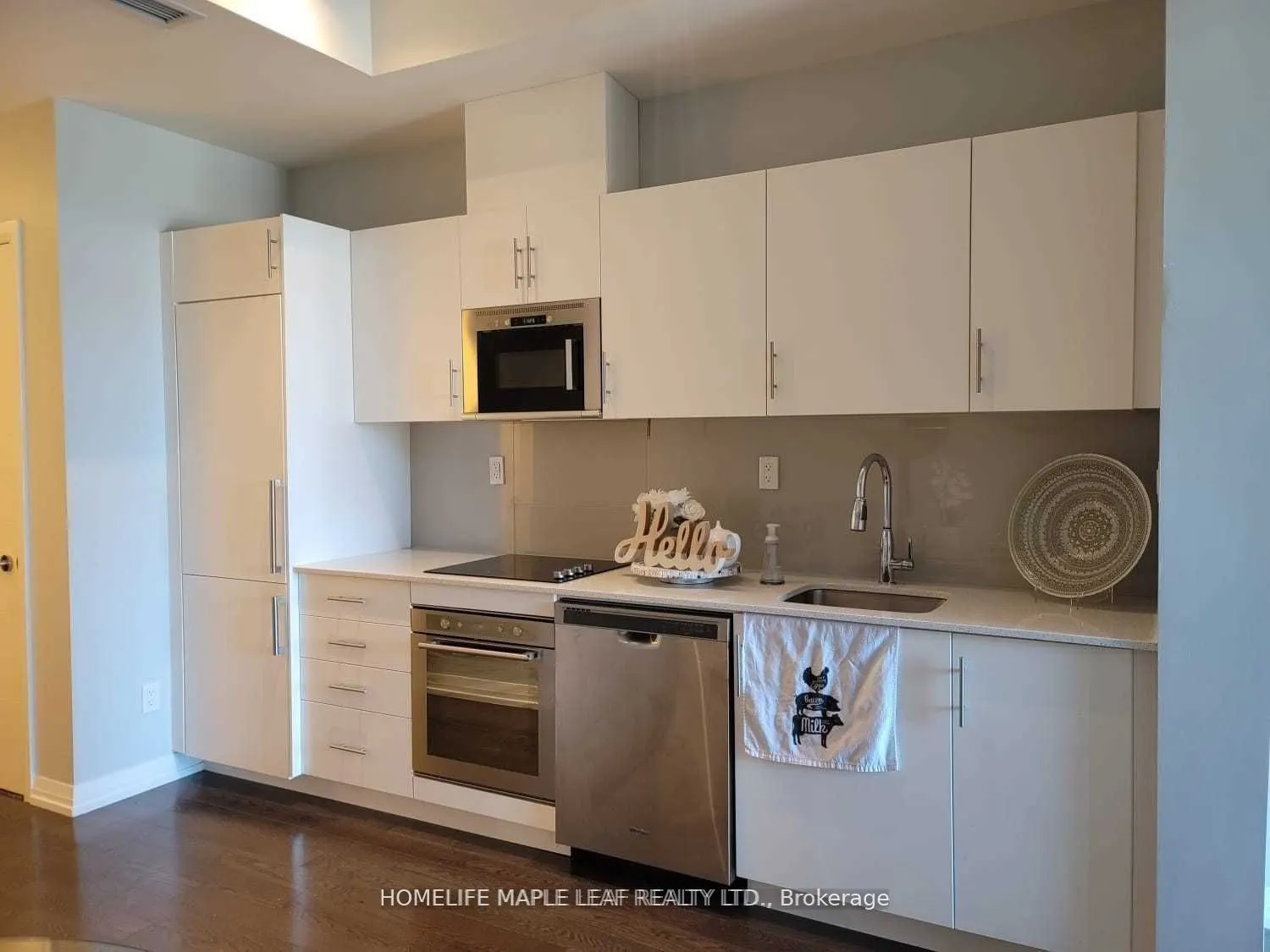 460 Adelaide Street, #920
