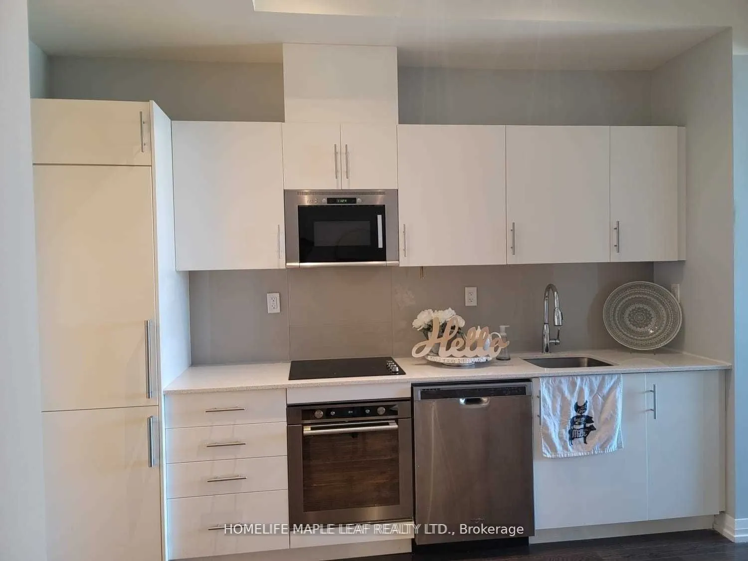 460 Adelaide Street, #920