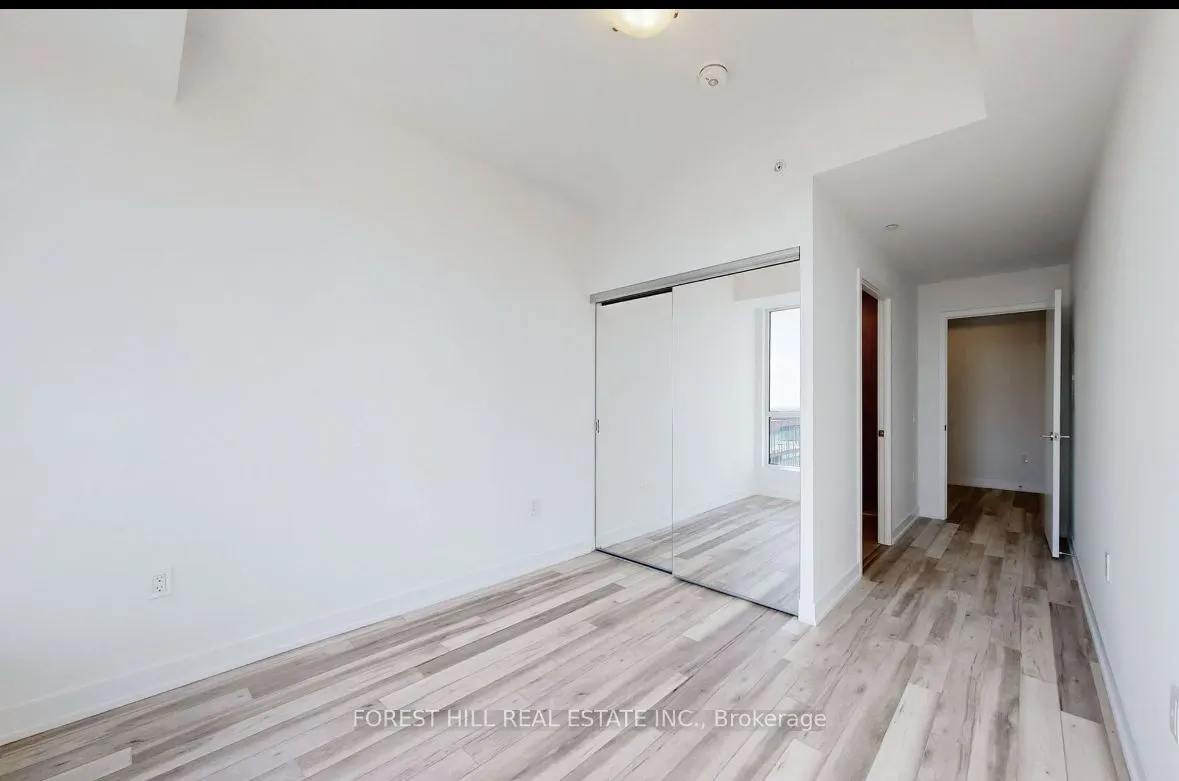 15 Richardson Street, #1613