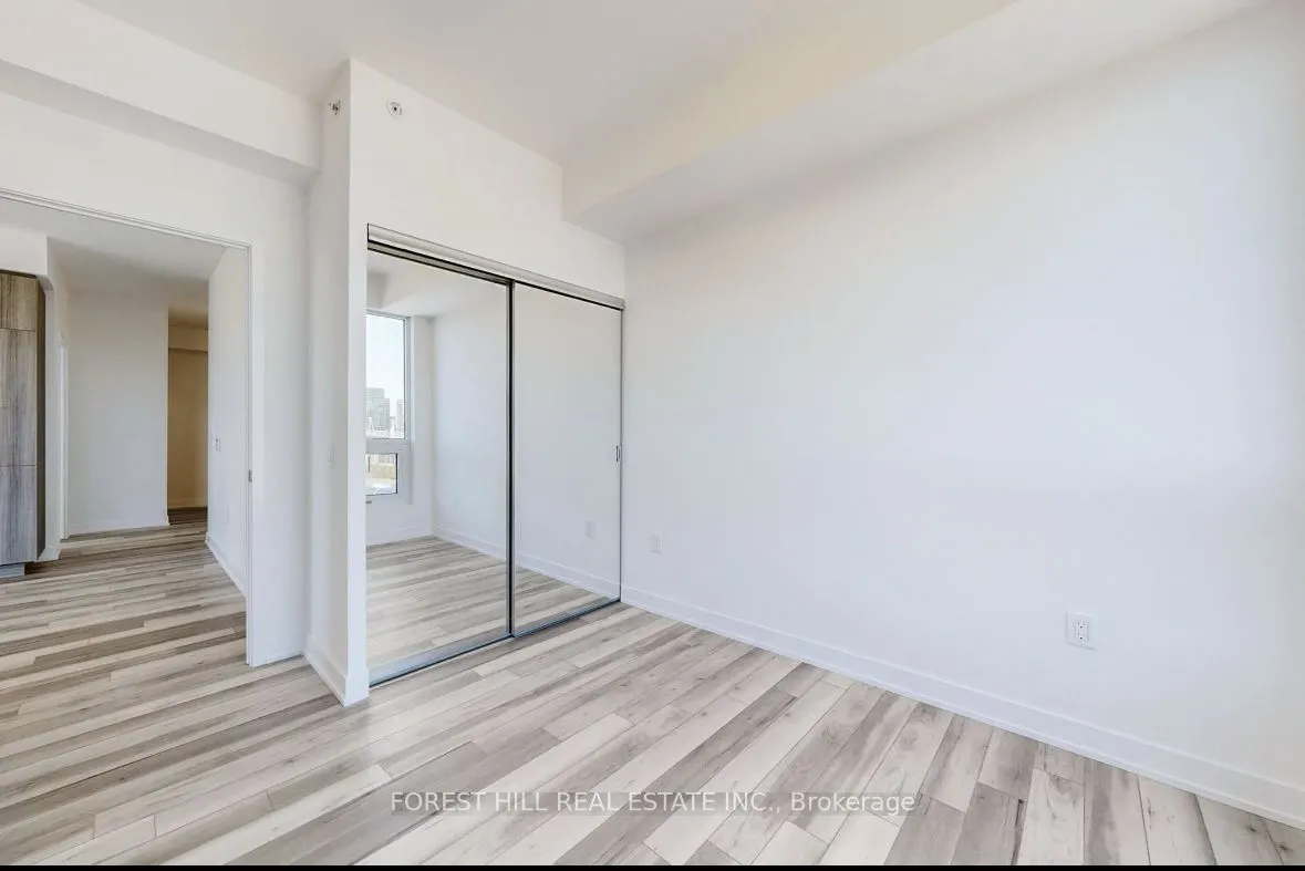 15 Richardson Street, #1613