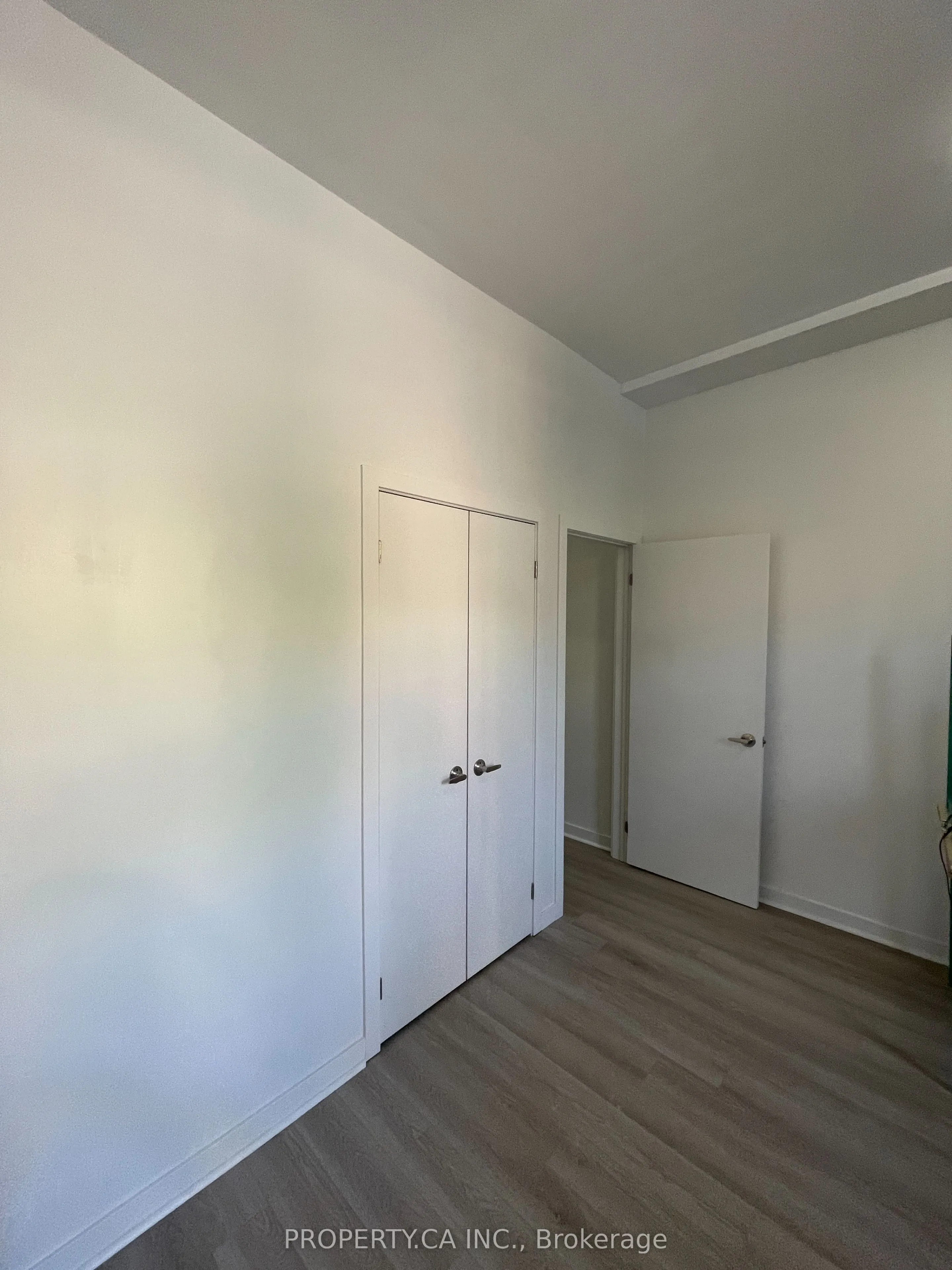 501 Queen Street E, #Main