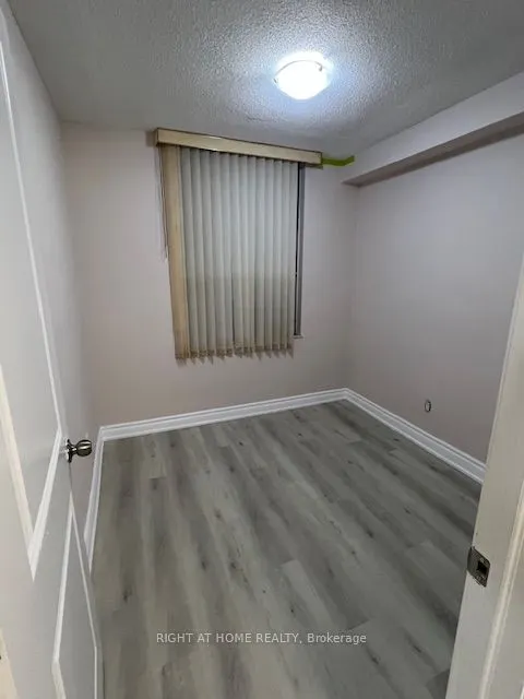 20 edgecliff Golfway, #2