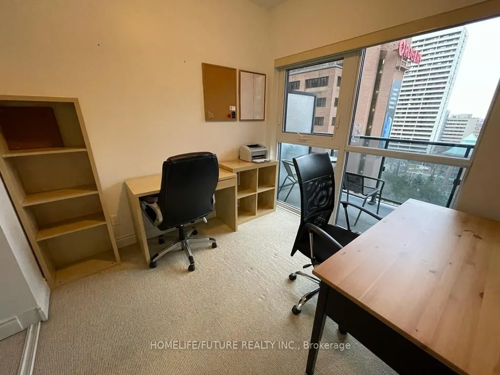 28 Ted Rogers Way, #1002