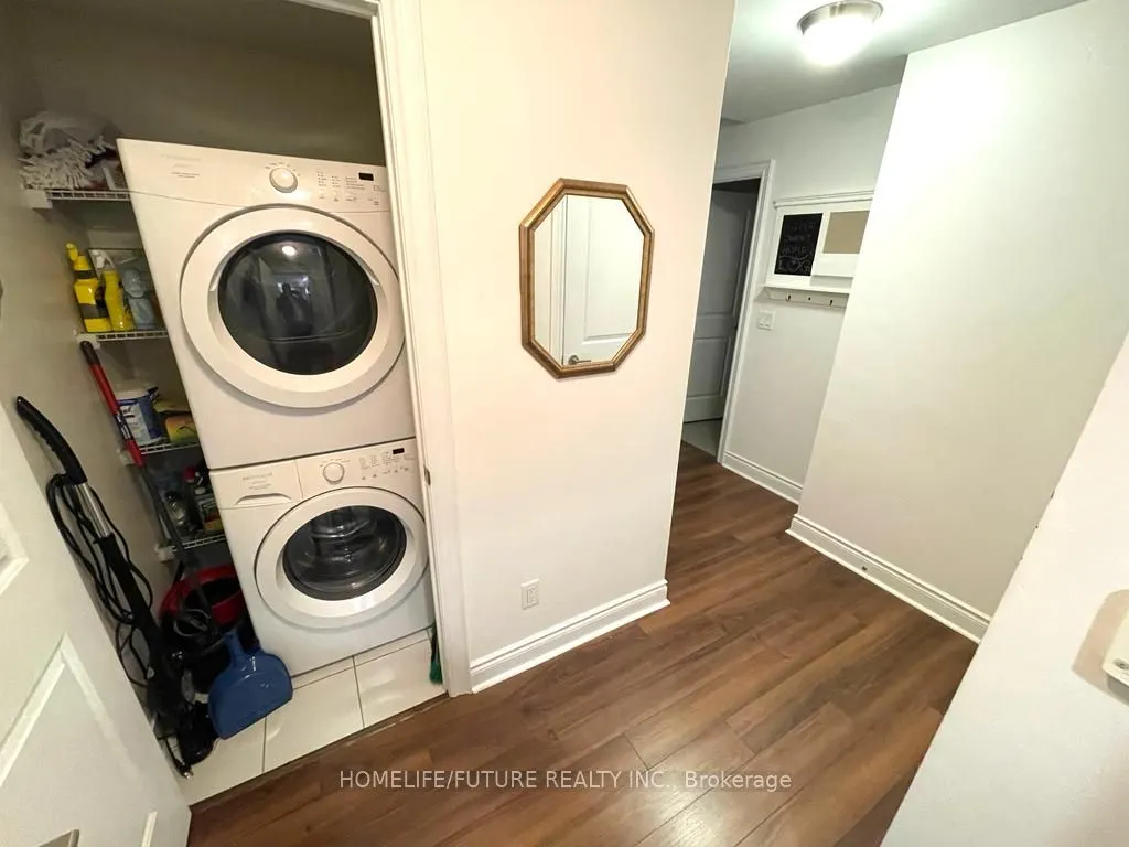28 Ted Rogers Way, #1002