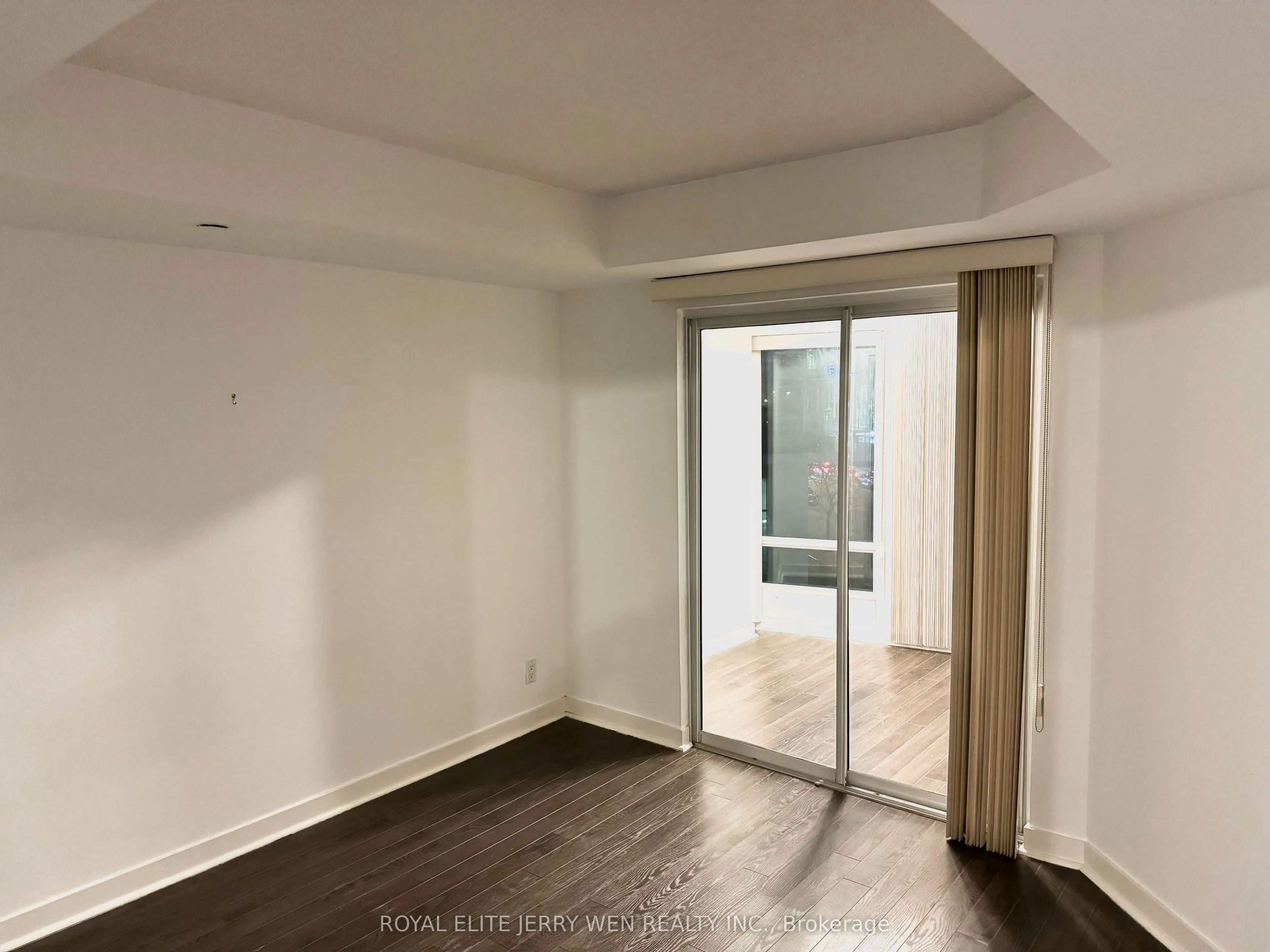373 Front Street W, #301