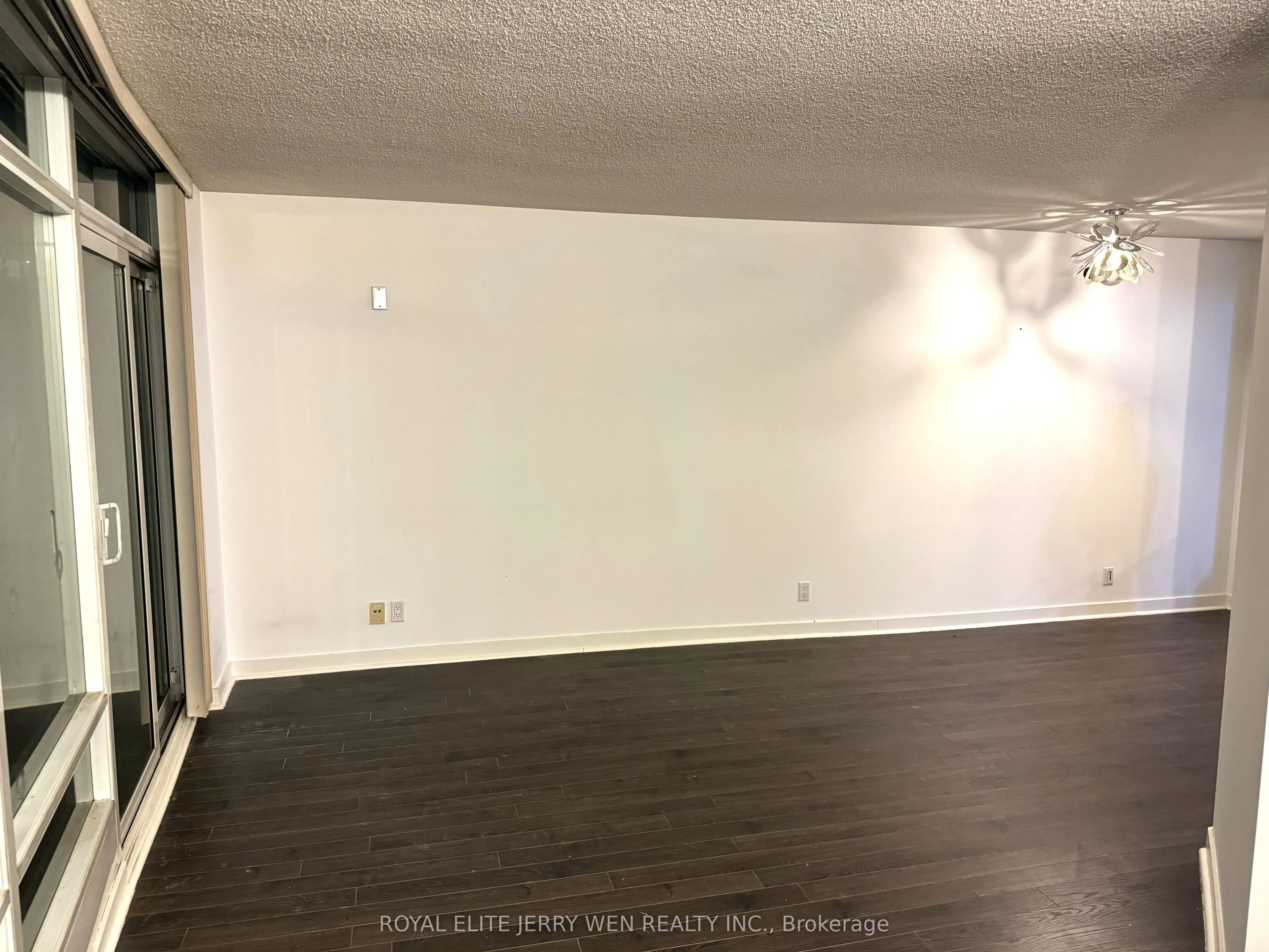 373 Front Street W, #301