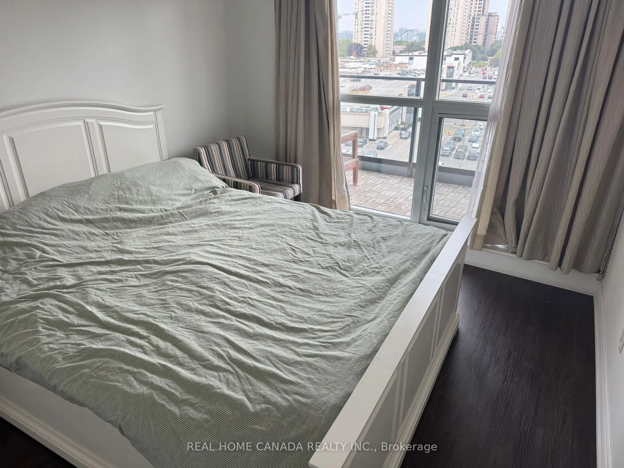 2885 Bayview Avenue, #506