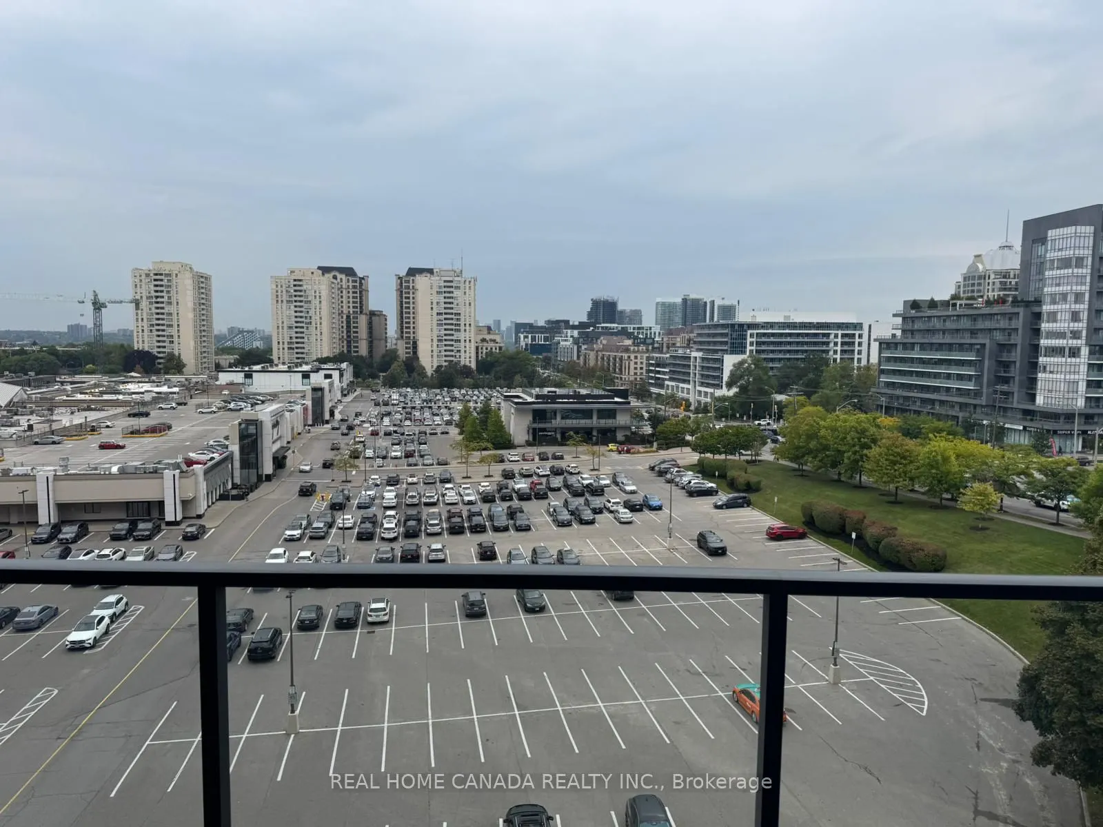 2885 Bayview Avenue, #506