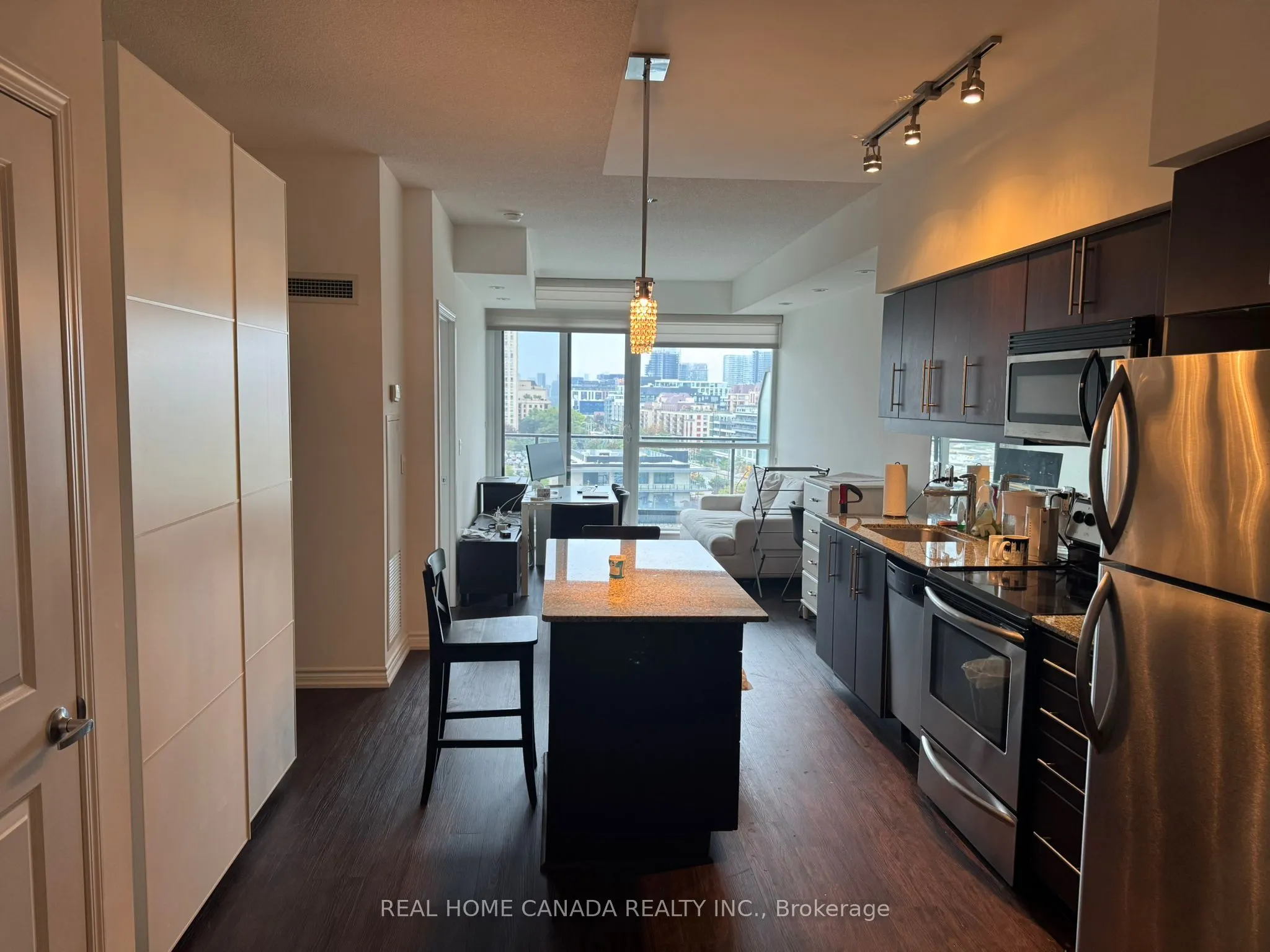 2885 Bayview Avenue, #506