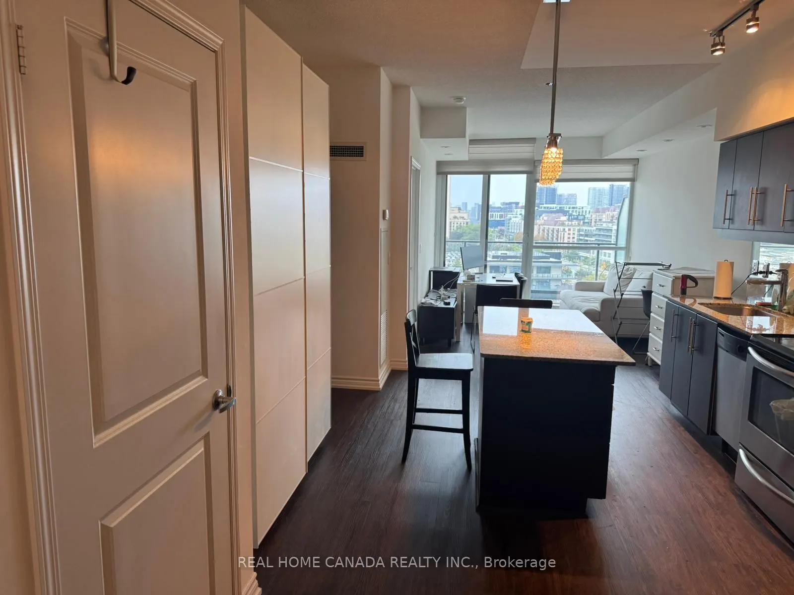 2885 Bayview Avenue, #506