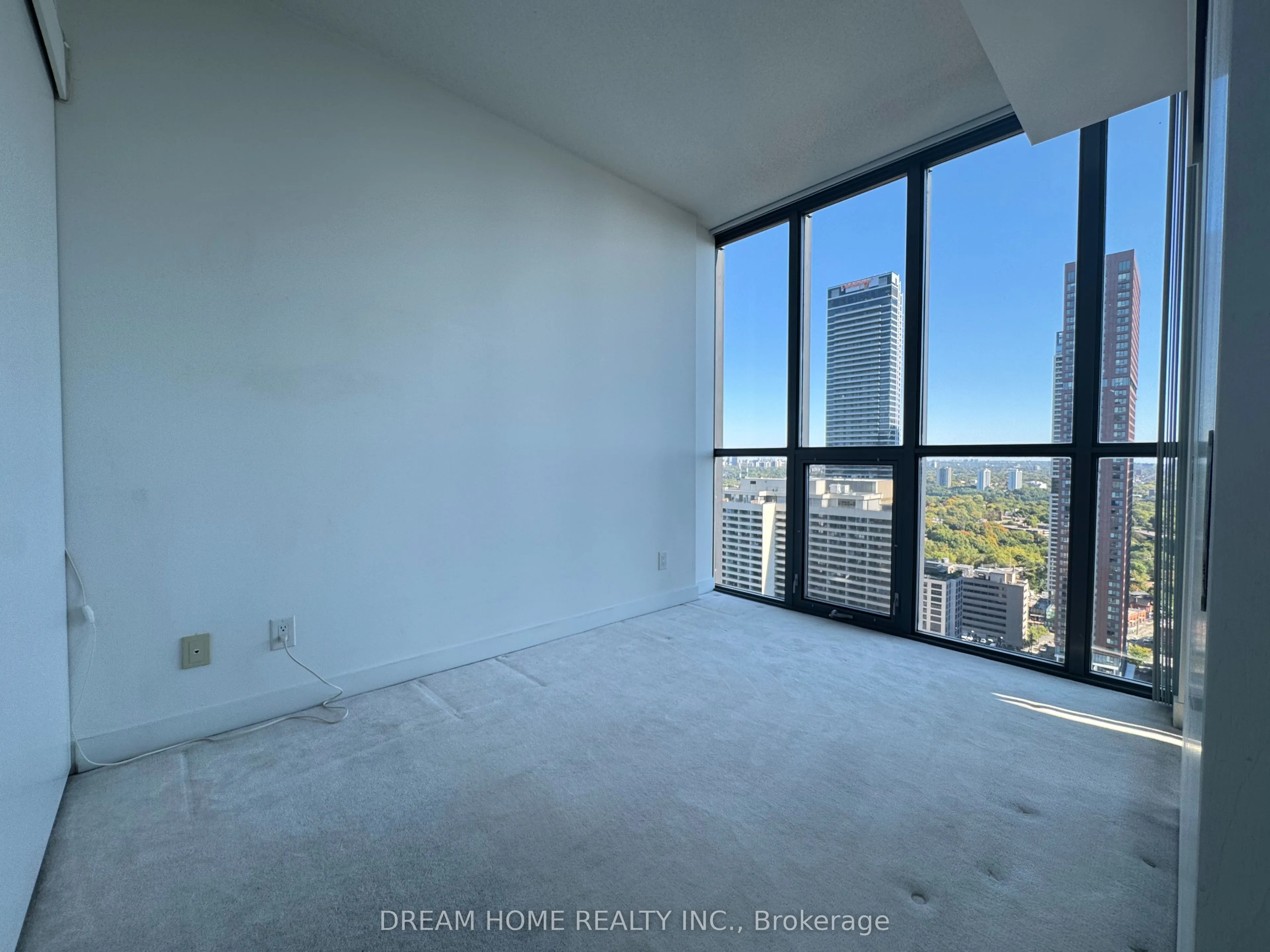 110 Charles Street E, #3209