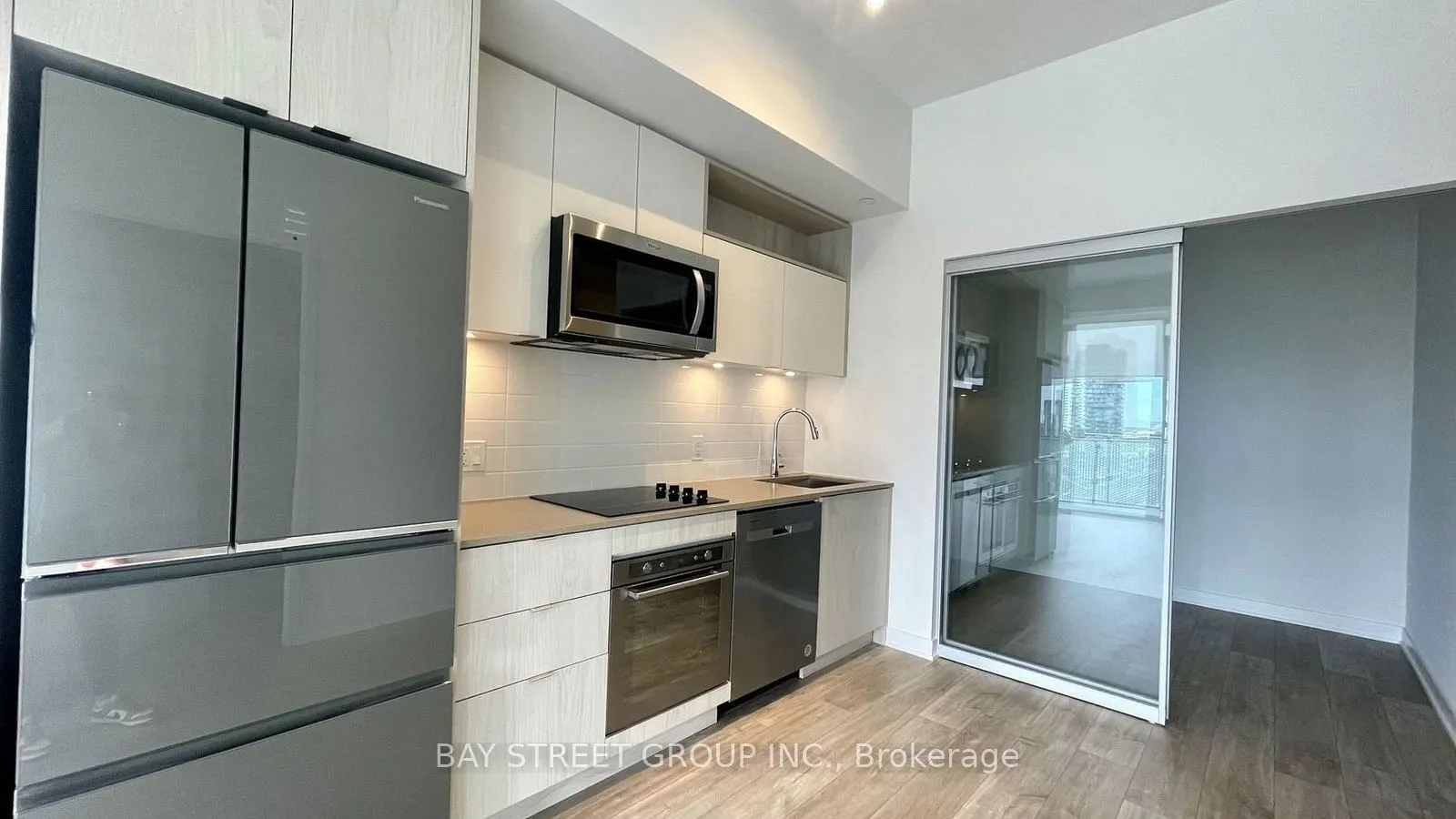 60 Princess Street, #1715 SE