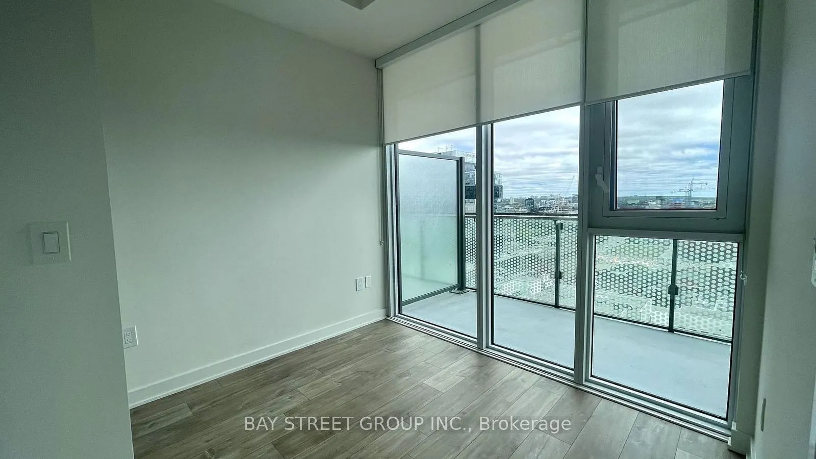 60 Princess Street, #1715 SE
