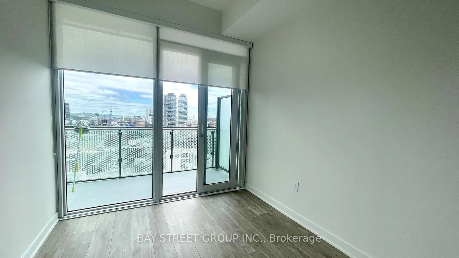 60 Princess Street, #1715 SE