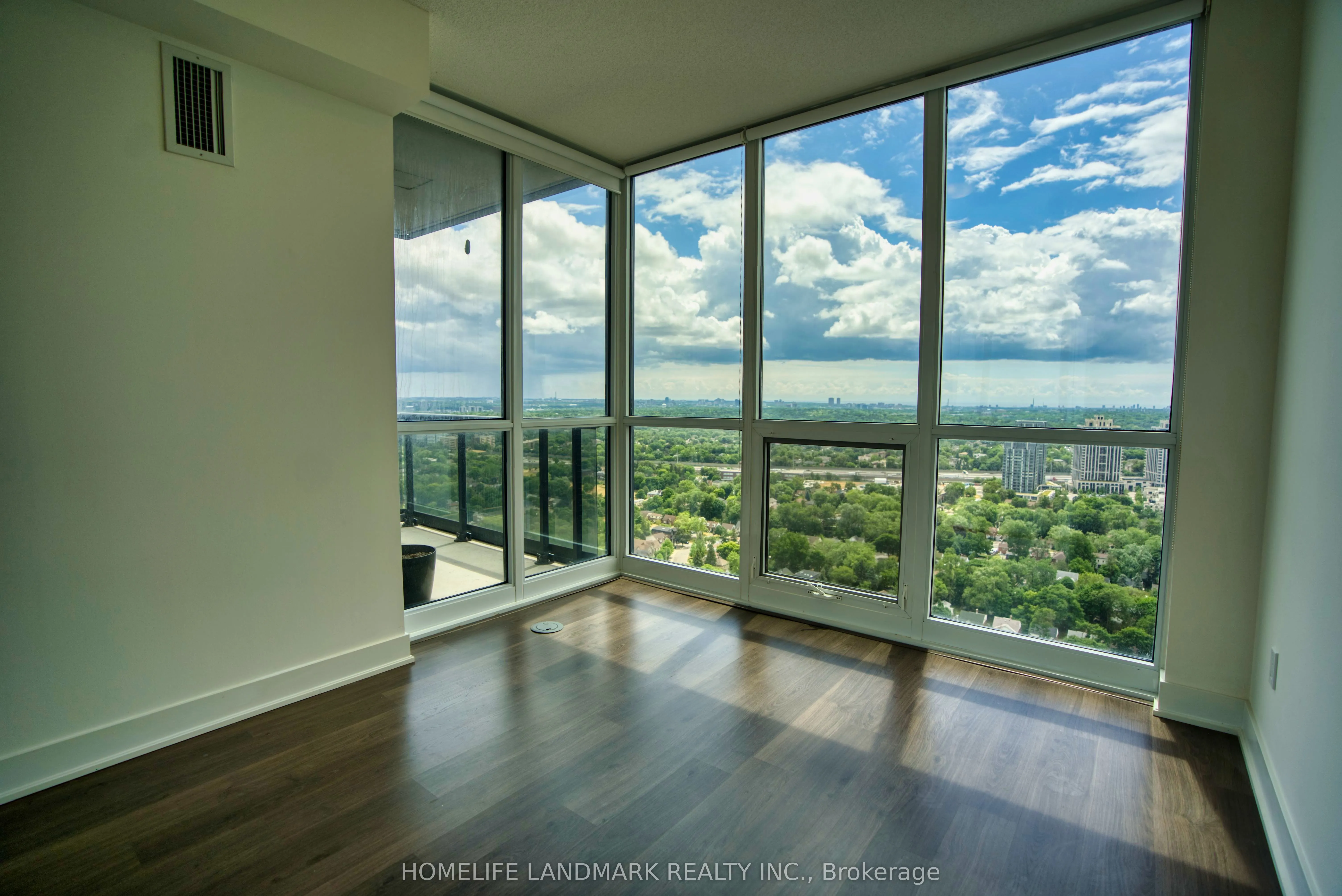 88 Sheppard Avenue E, #3402