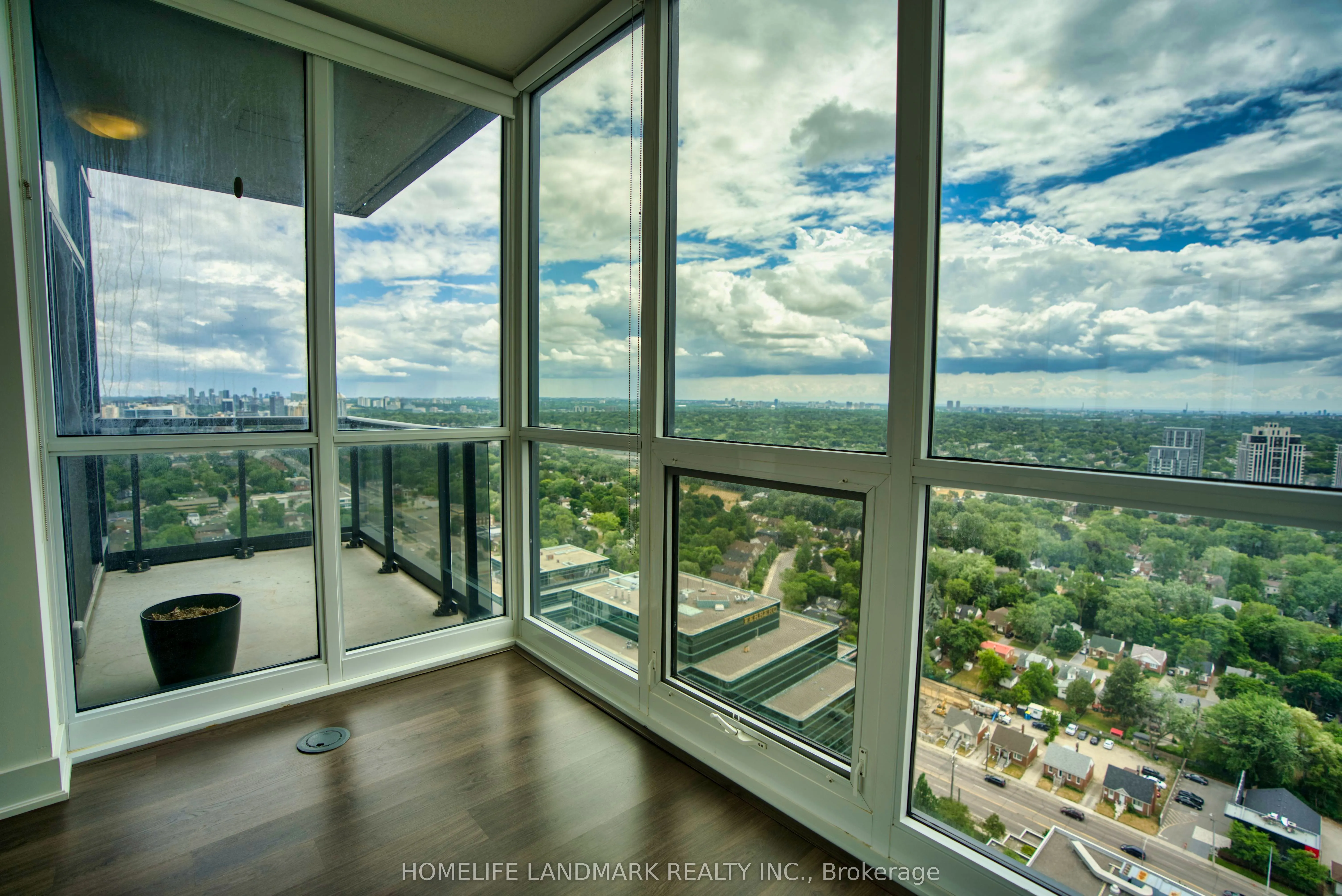 88 Sheppard Avenue E, #3402