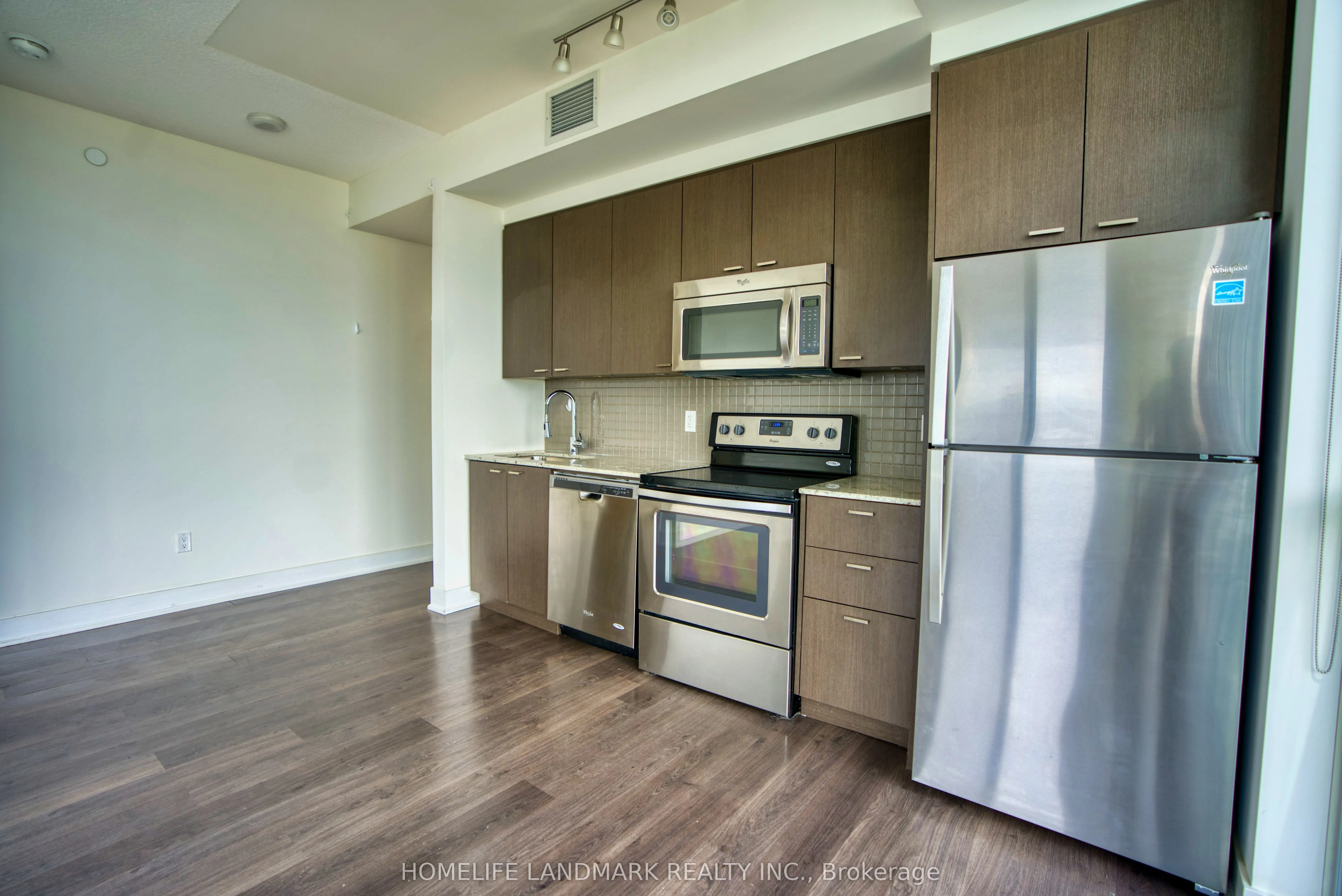 88 Sheppard Avenue E, #3402