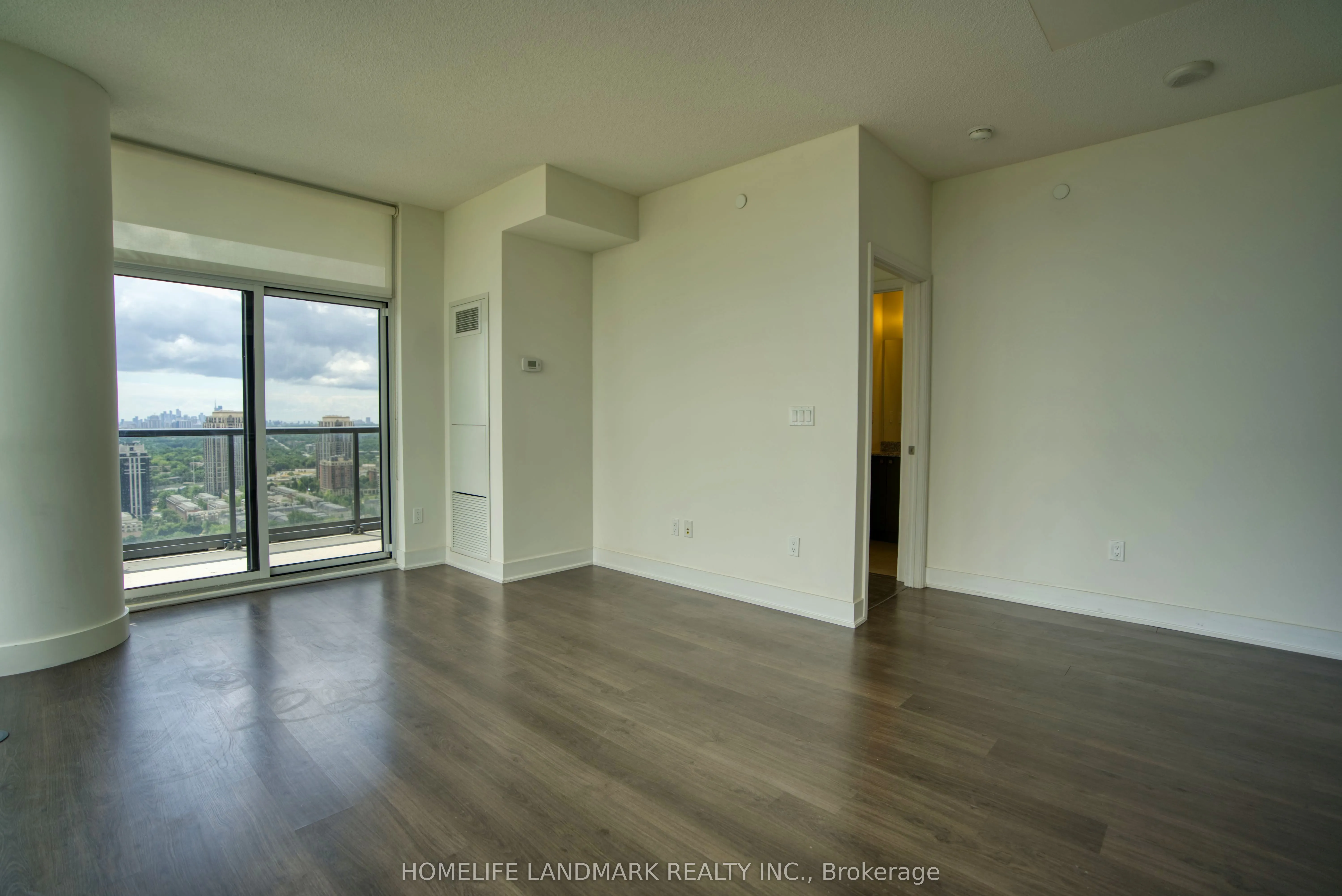88 Sheppard Avenue E, #3402