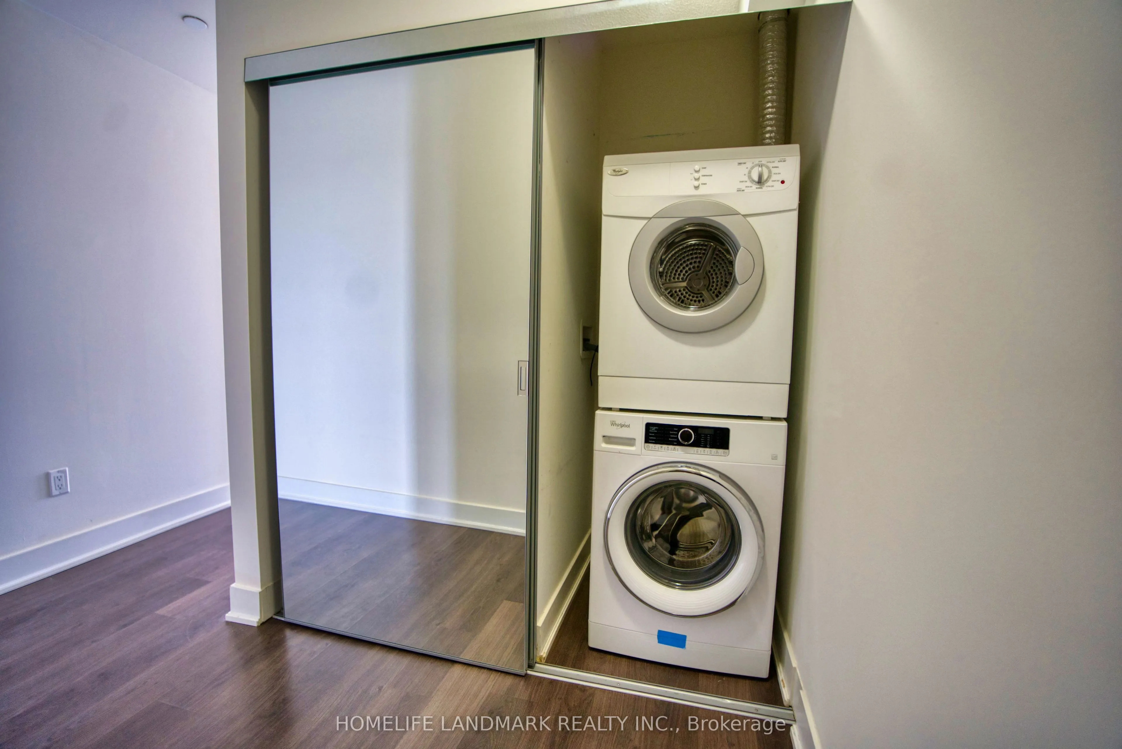 88 Sheppard Avenue E, #3402