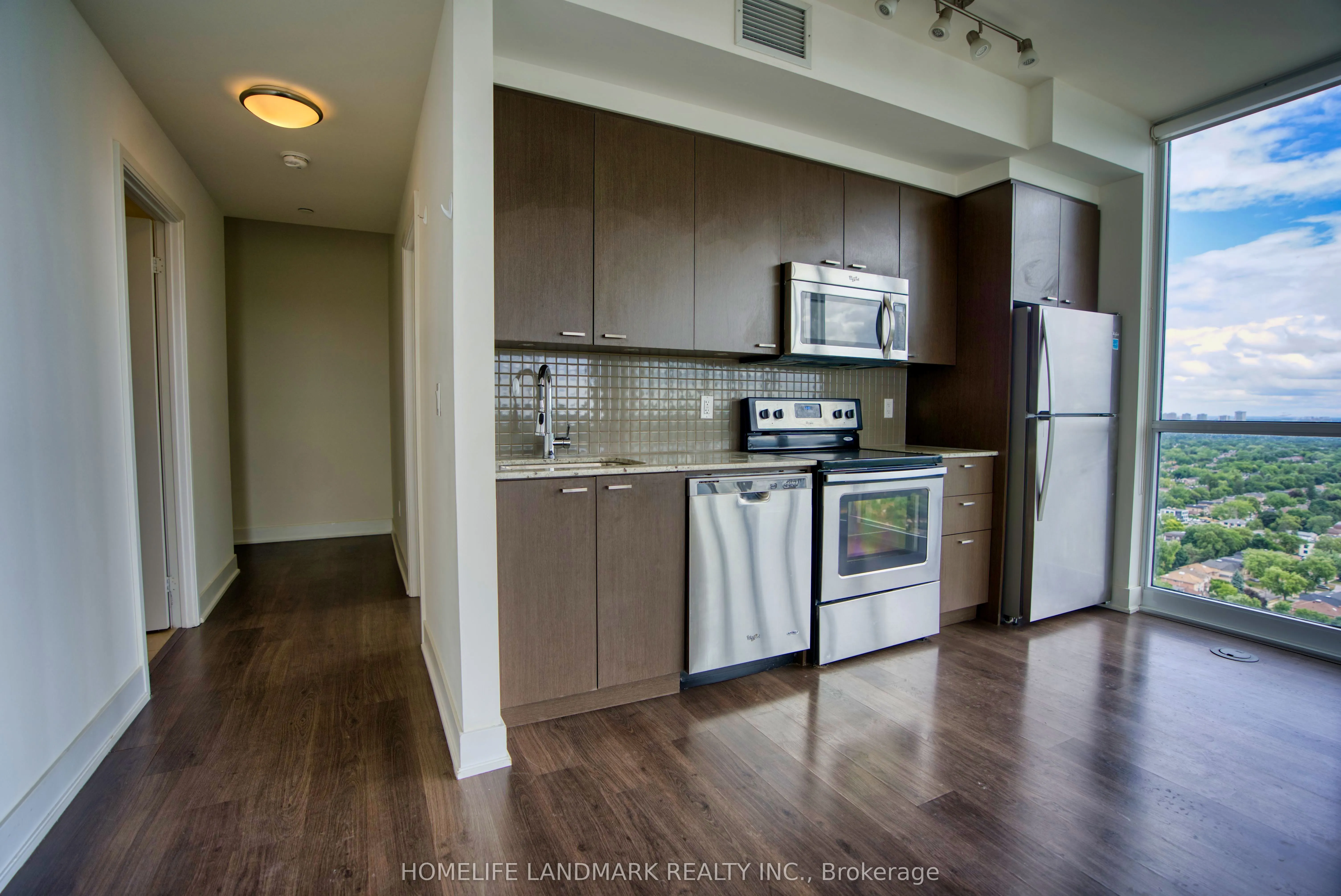 88 Sheppard Avenue E, #3402