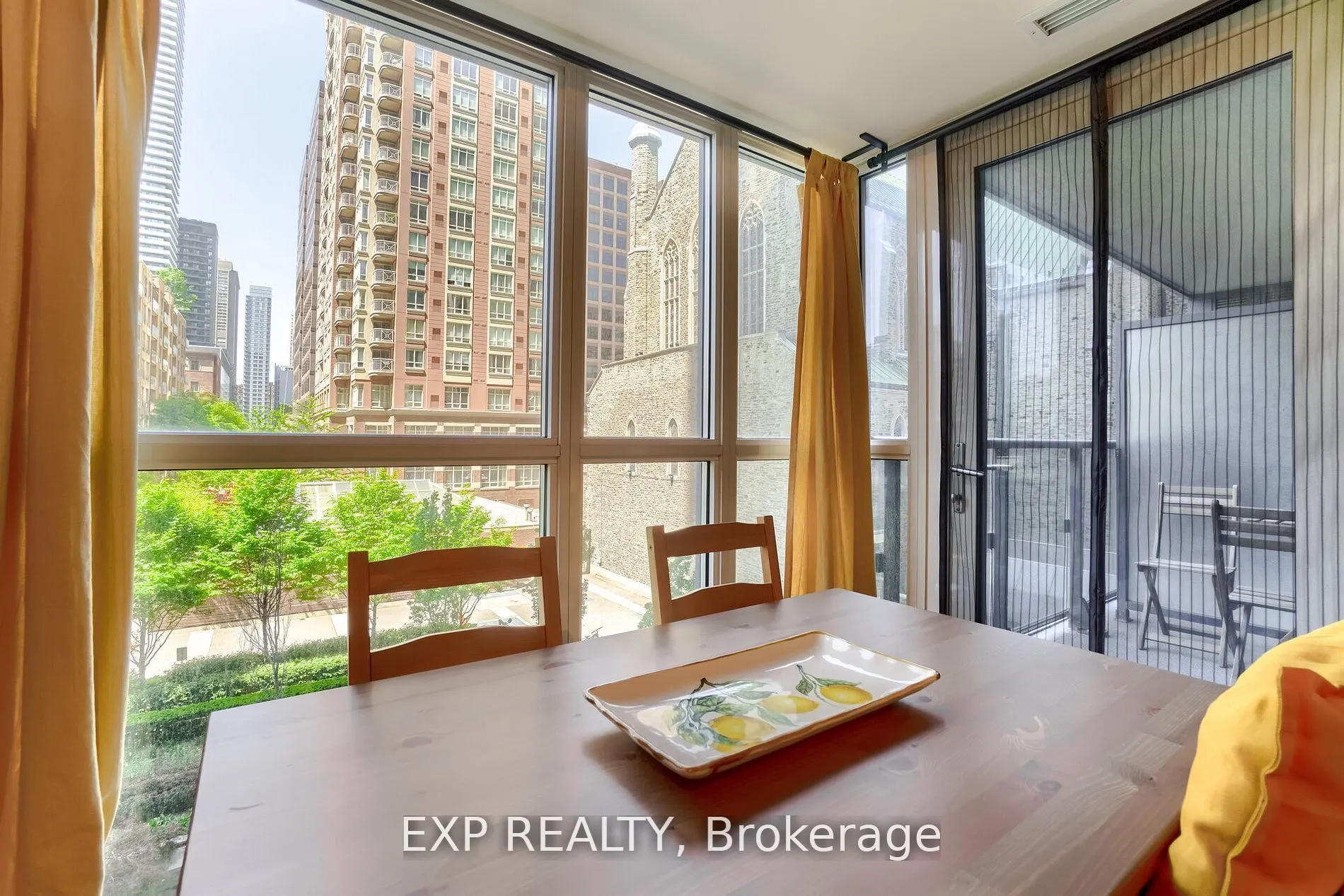 28 Ted Rogers Way, #308