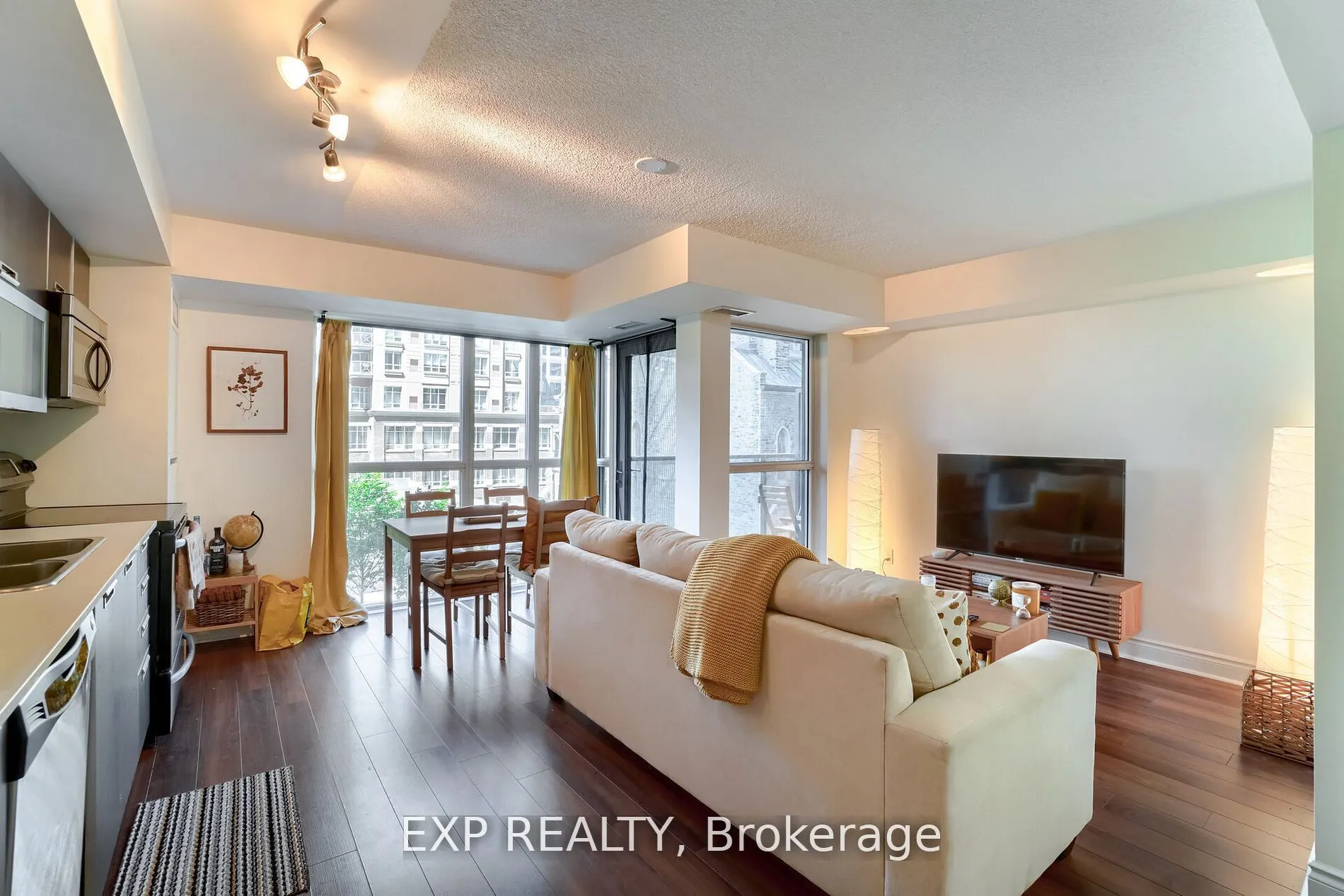 28 Ted Rogers Way, #308