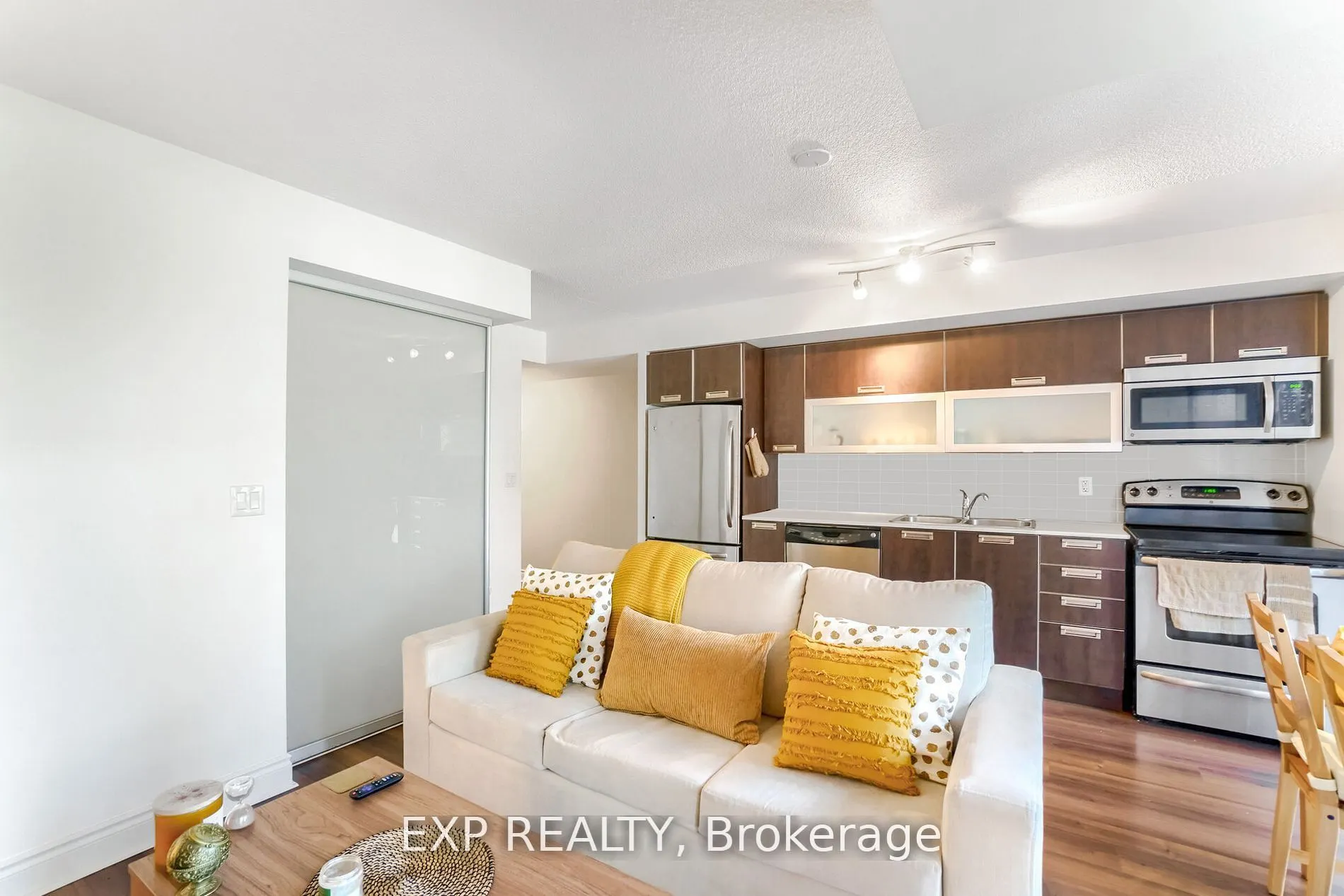 28 Ted Rogers Way, #308