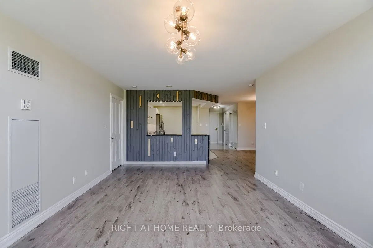 3181 Bayview Avenue, #618