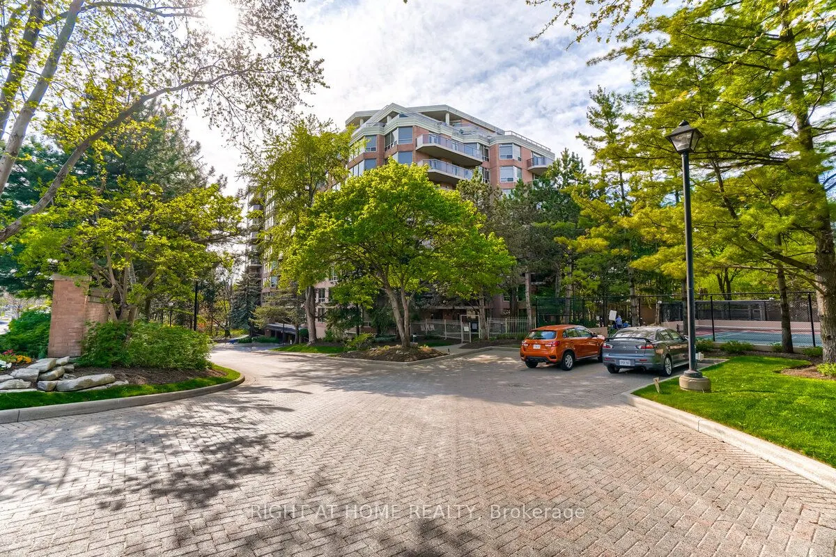3181 Bayview Avenue, #618