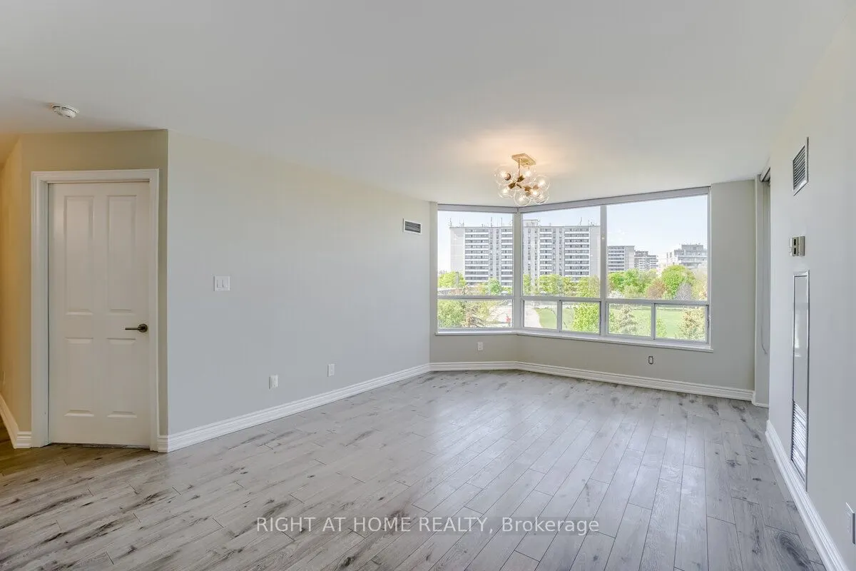 3181 Bayview Avenue, #618