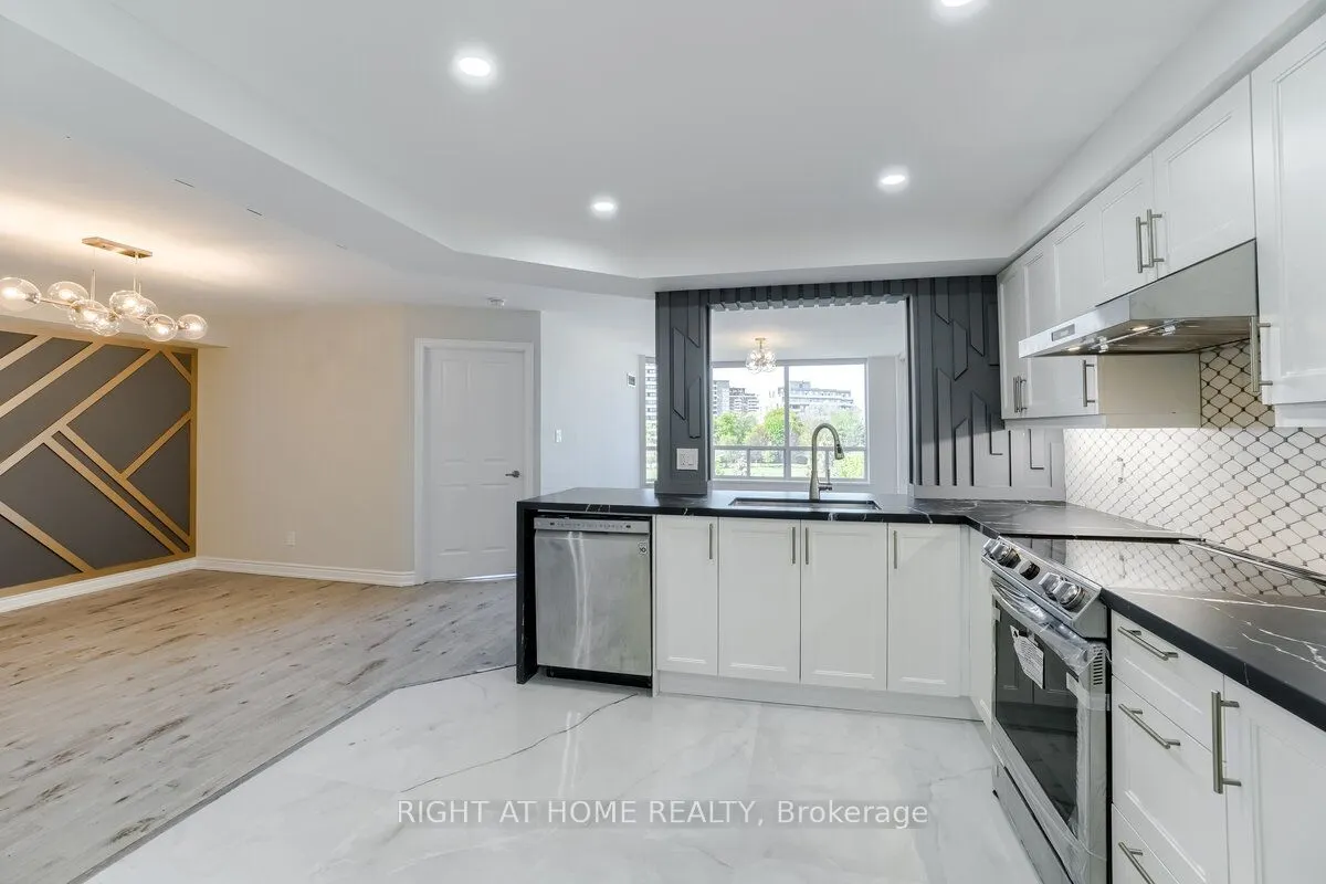 3181 Bayview Avenue, #618