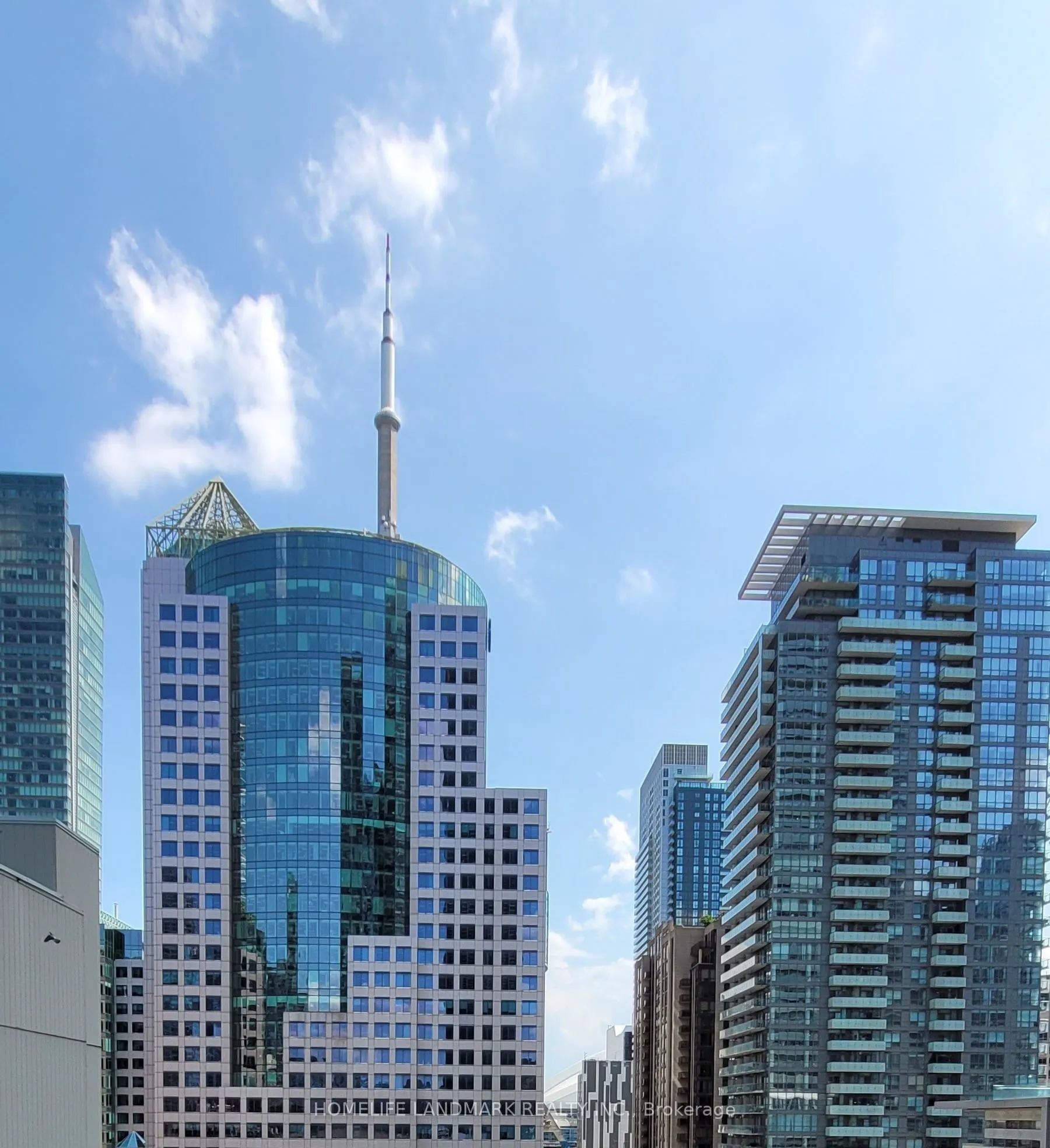 99 John Street, #702